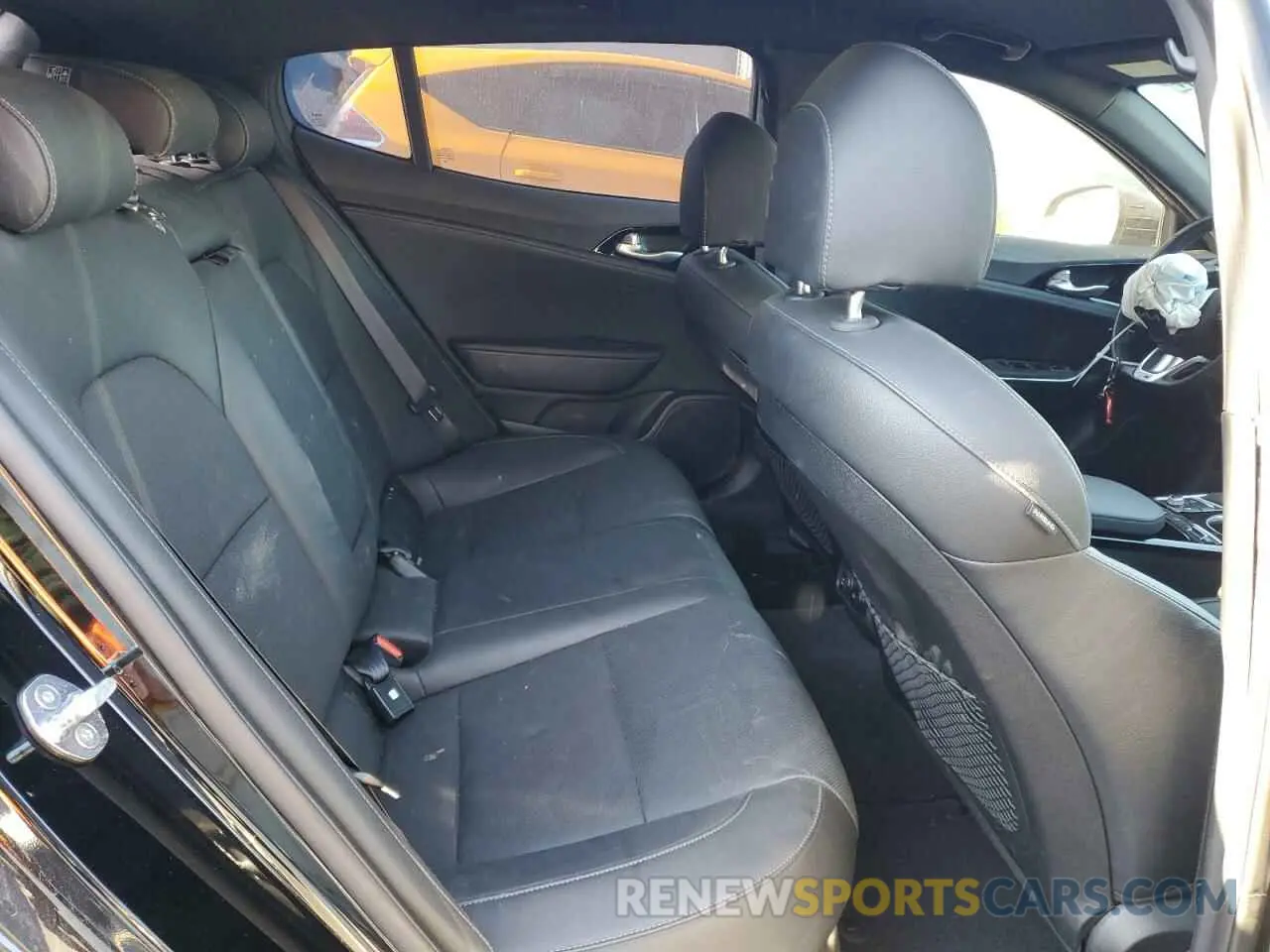 10 fotografías del automóvil dañado KNAE35LD9N6117117 KIA STINGER 2022