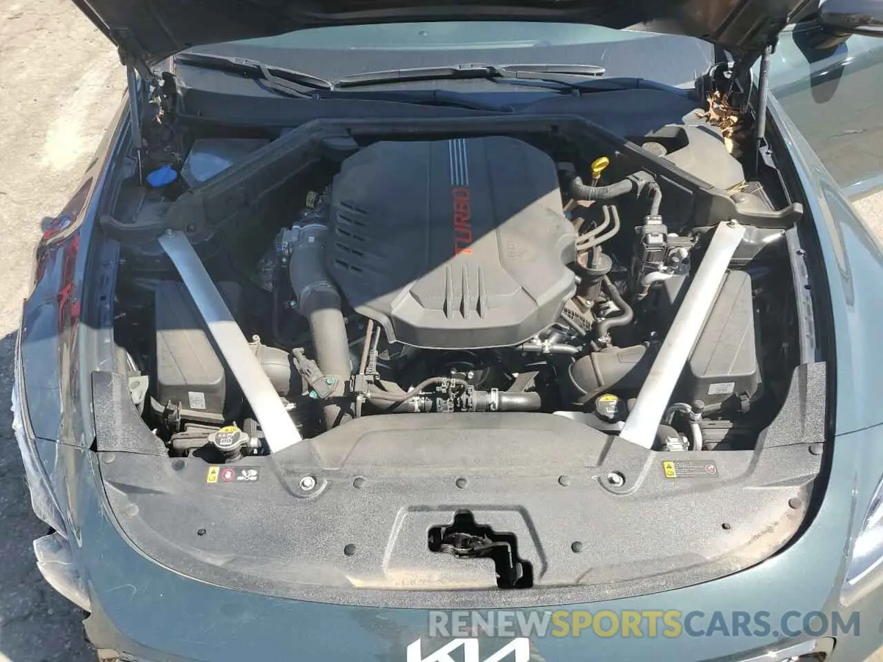 11 fotografías del automóvil dañado KNAE45LC1N6109985 KIA STINGER 2022