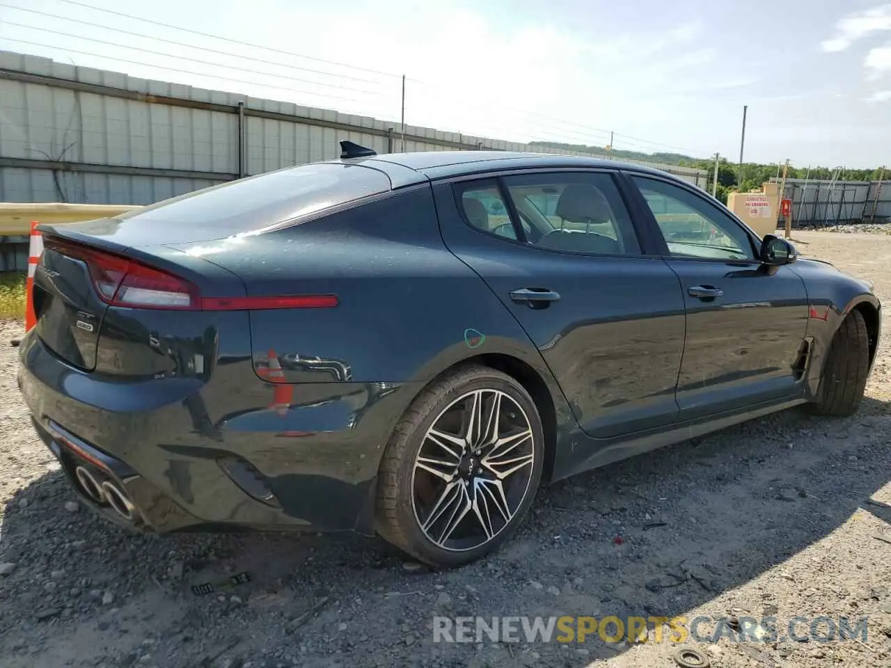 3 fotografías del automóvil dañado KNAE45LC3N6119837 KIA STINGER 2022