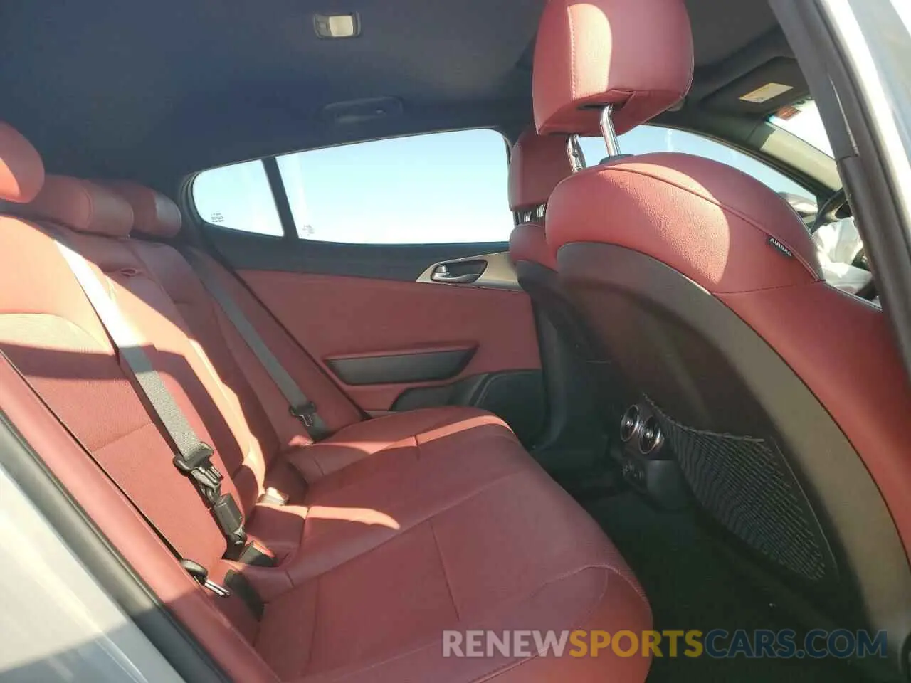 10 fotografías del automóvil dañado KNAE45LC7N6119730 KIA STINGER 2022