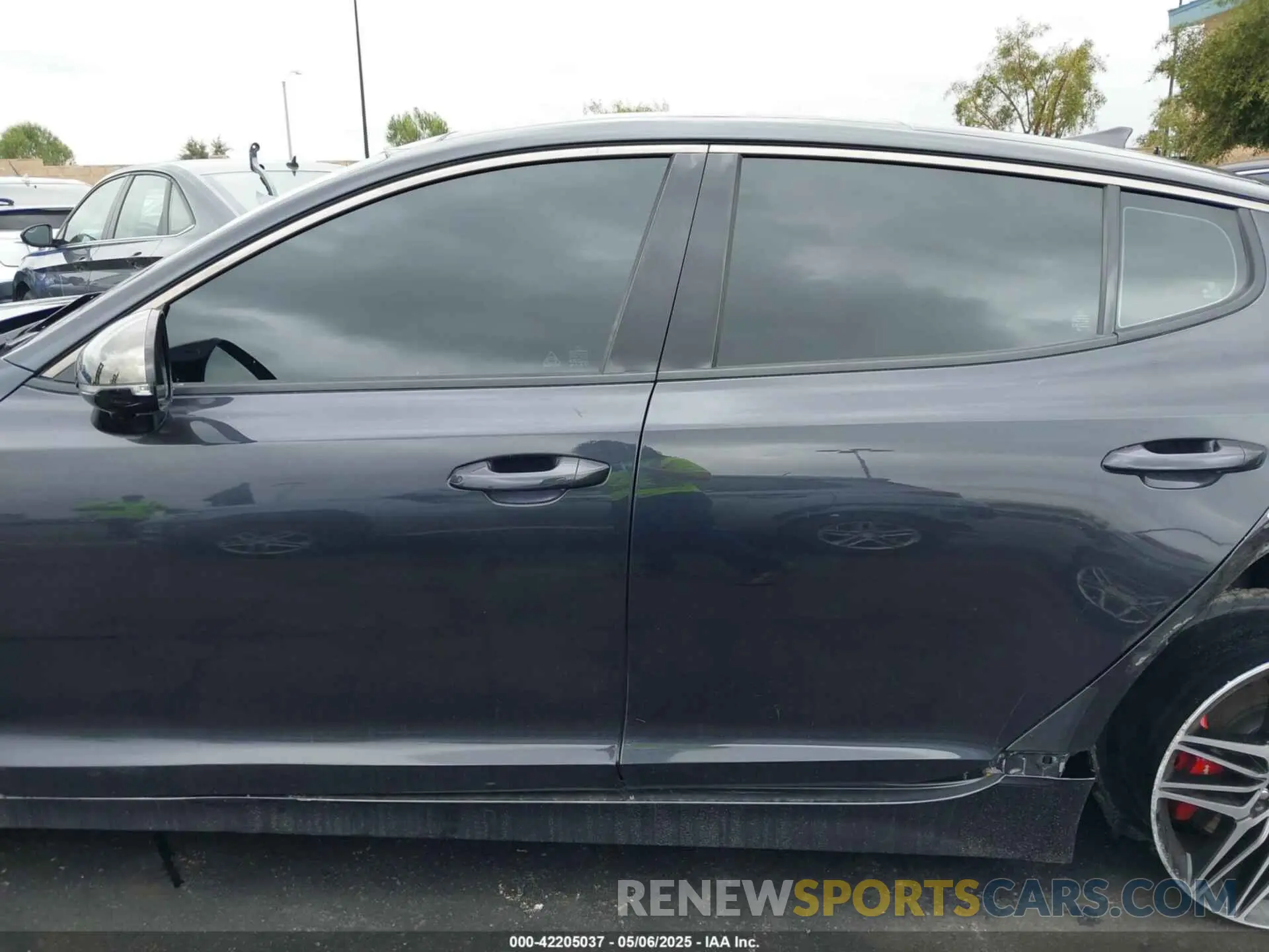 15 fotografías del automóvil dañado KNAE55LC2N6100662 KIA STINGER 2022