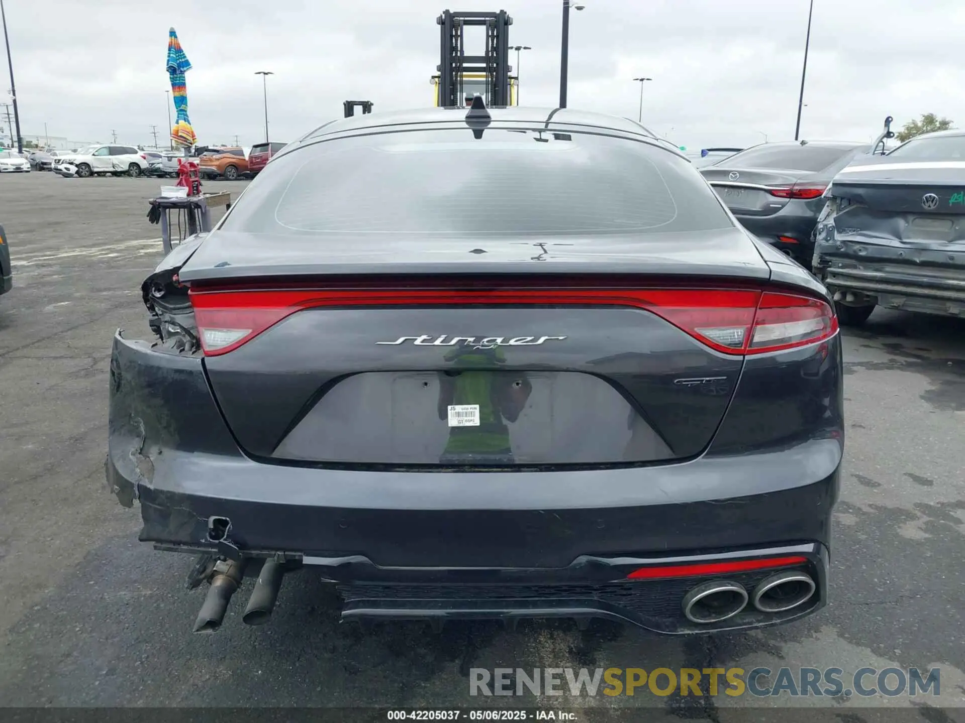 17 fotografías del automóvil dañado KNAE55LC2N6100662 KIA STINGER 2022