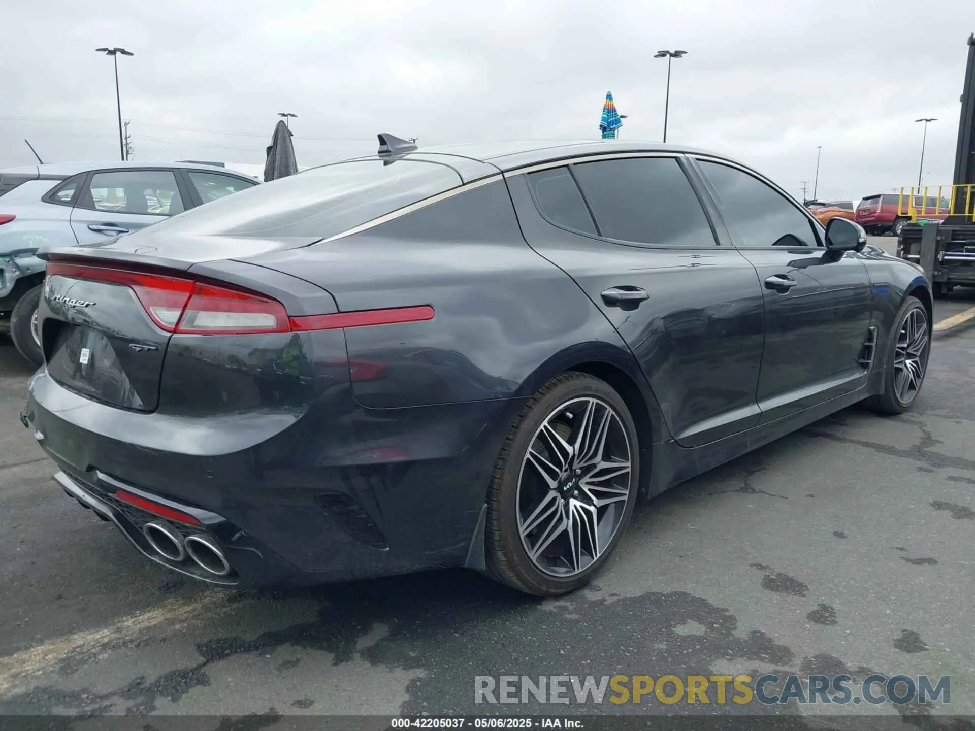 4 fotografías del automóvil dañado KNAE55LC2N6100662 KIA STINGER 2022