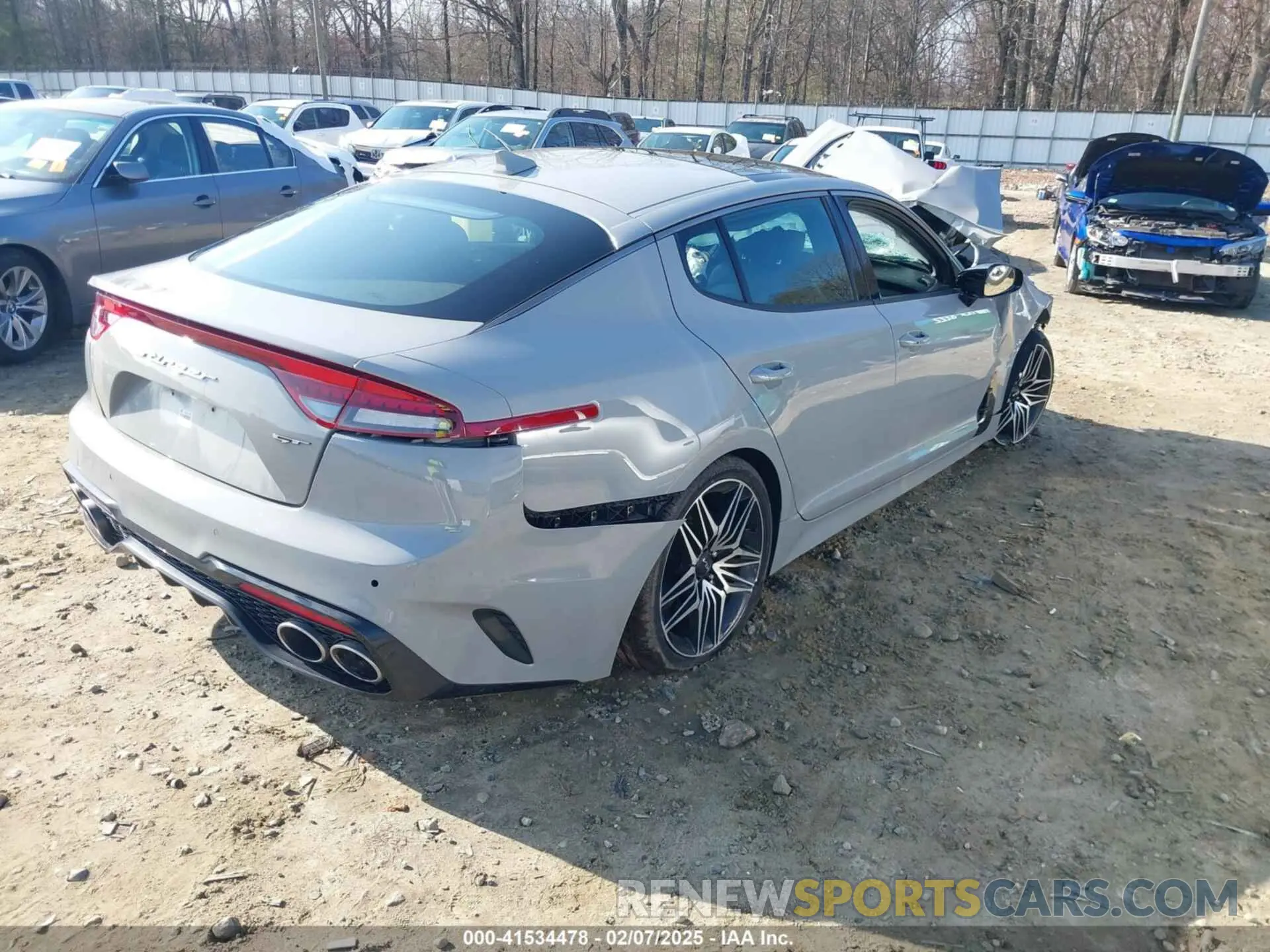 4 fotografías del automóvil dañado KNAE55LC8N6110483 KIA STINGER 2022