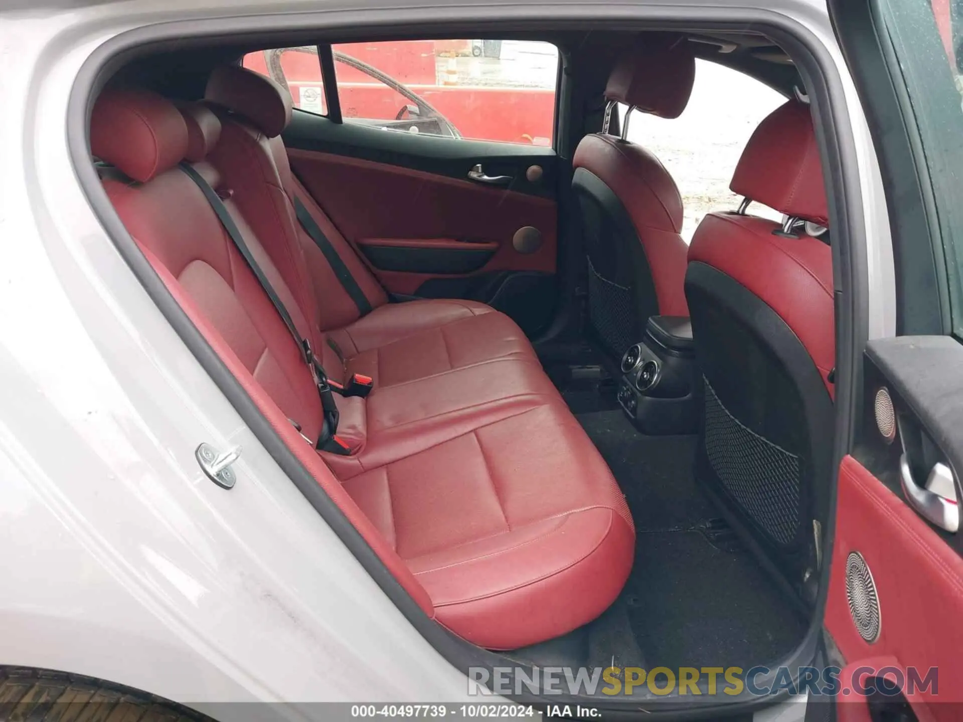 8 fotografías del automóvil dañado KNAE35LD6P6122925 KIA STINGER 2023