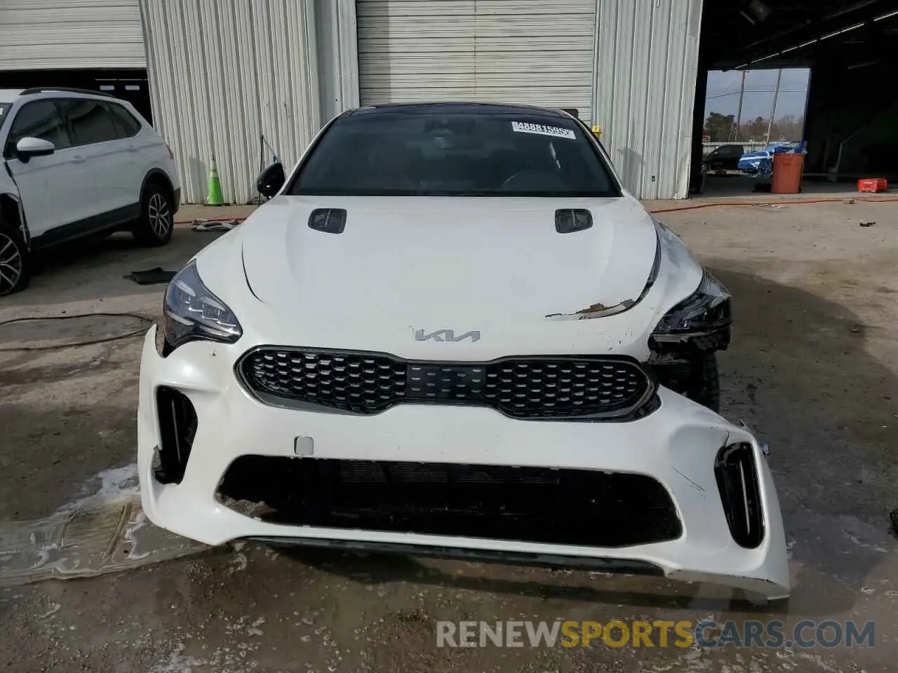 5 fotografías del automóvil dañado KNAE35LDXP6131353 KIA STINGER 2023