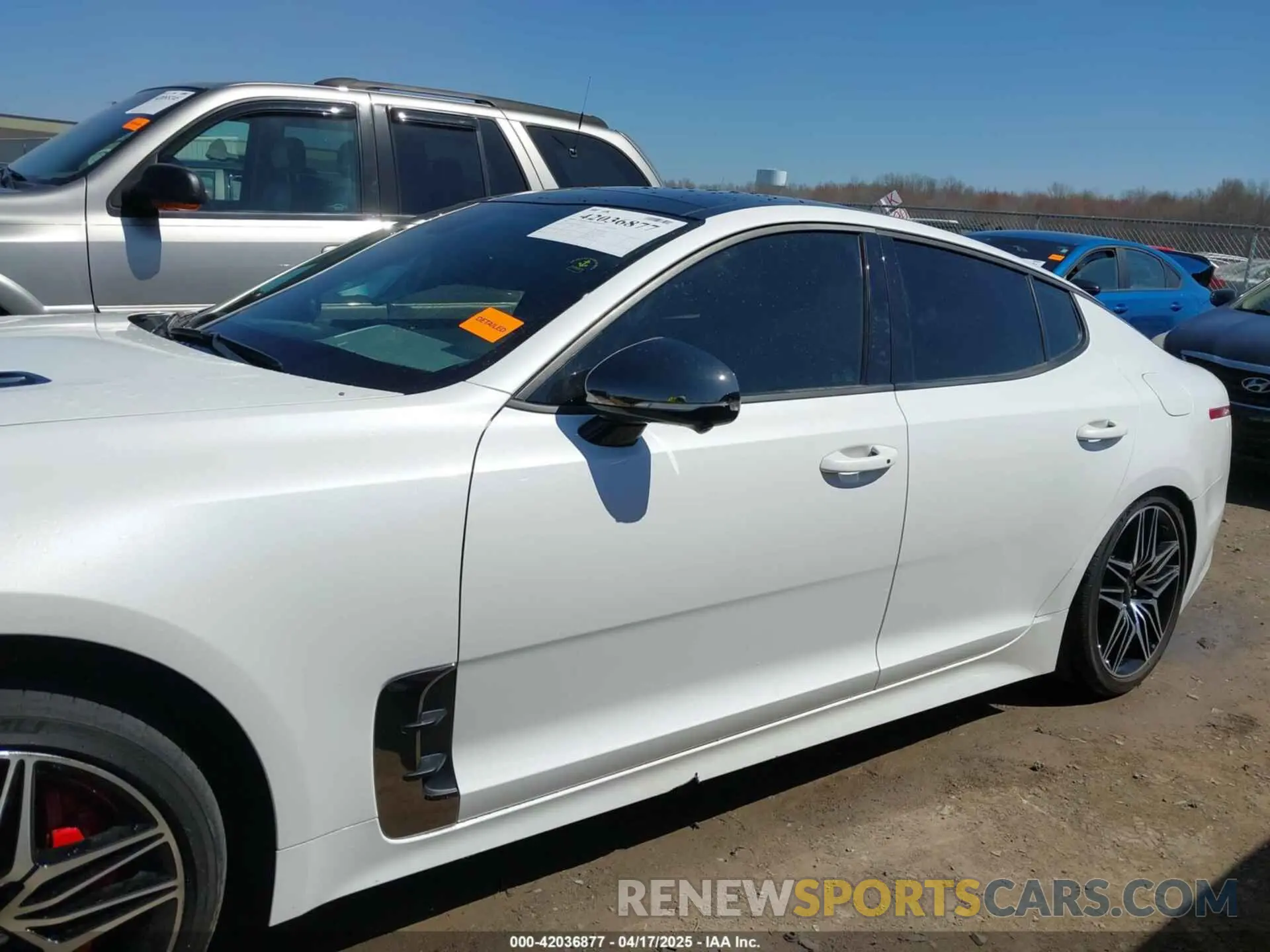 14 fotografías del automóvil dañado KNAE55LC6P6131643 KIA STINGER 2023