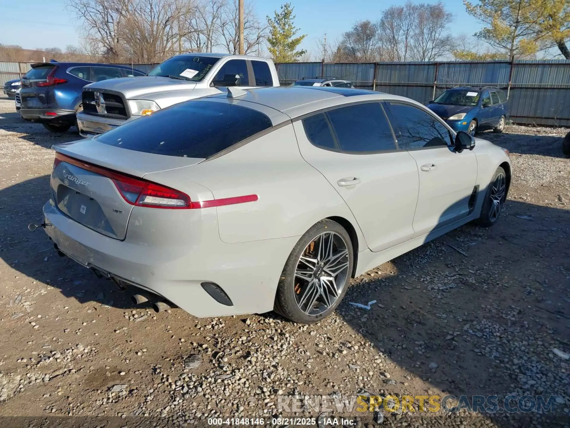 4 fotografías del automóvil dañado KNAE55LC8P6131689 KIA STINGER 2023