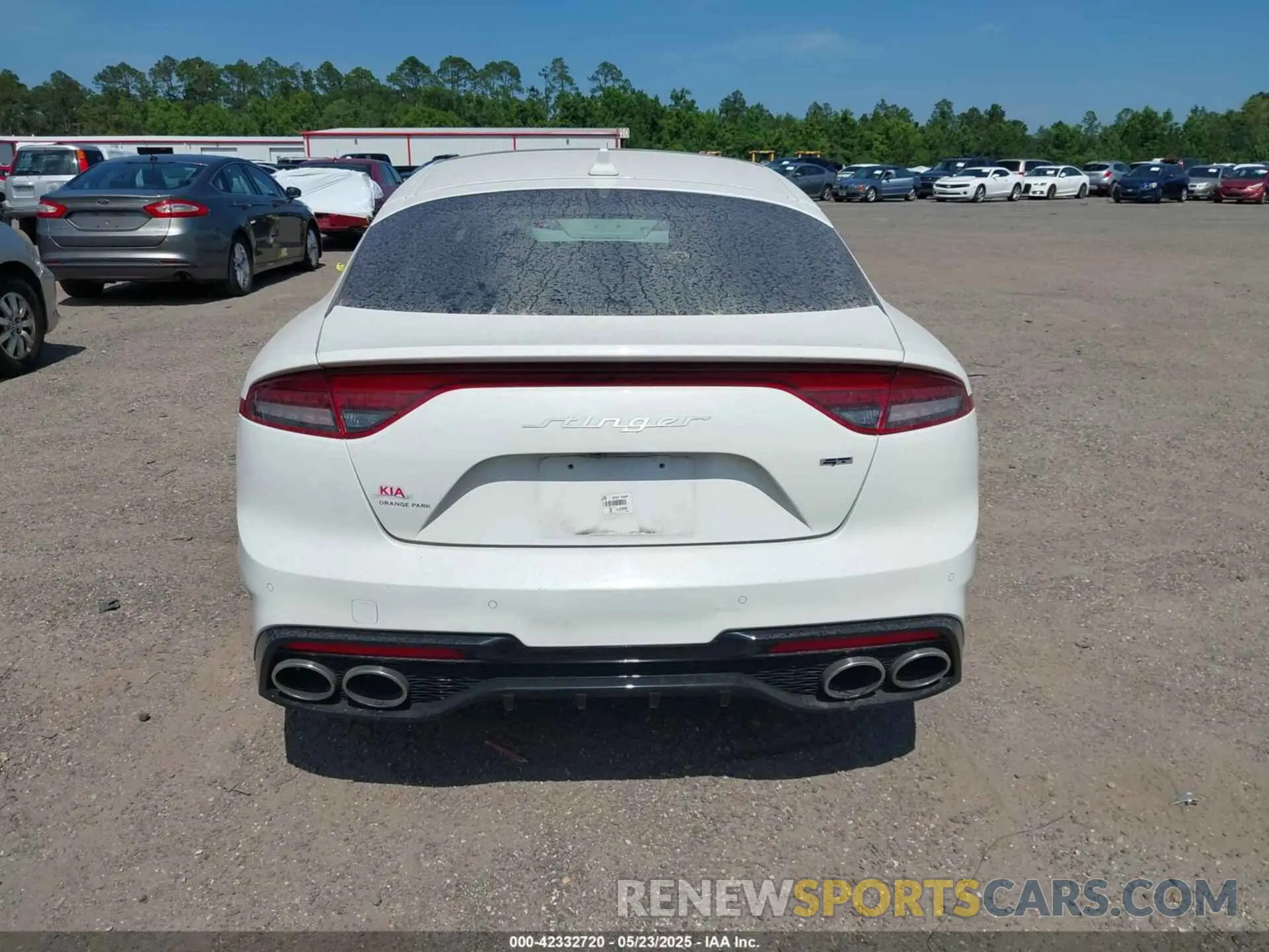 16 fotografías del automóvil dañado KNAE55LCXP6129216 KIA STINGER 2023