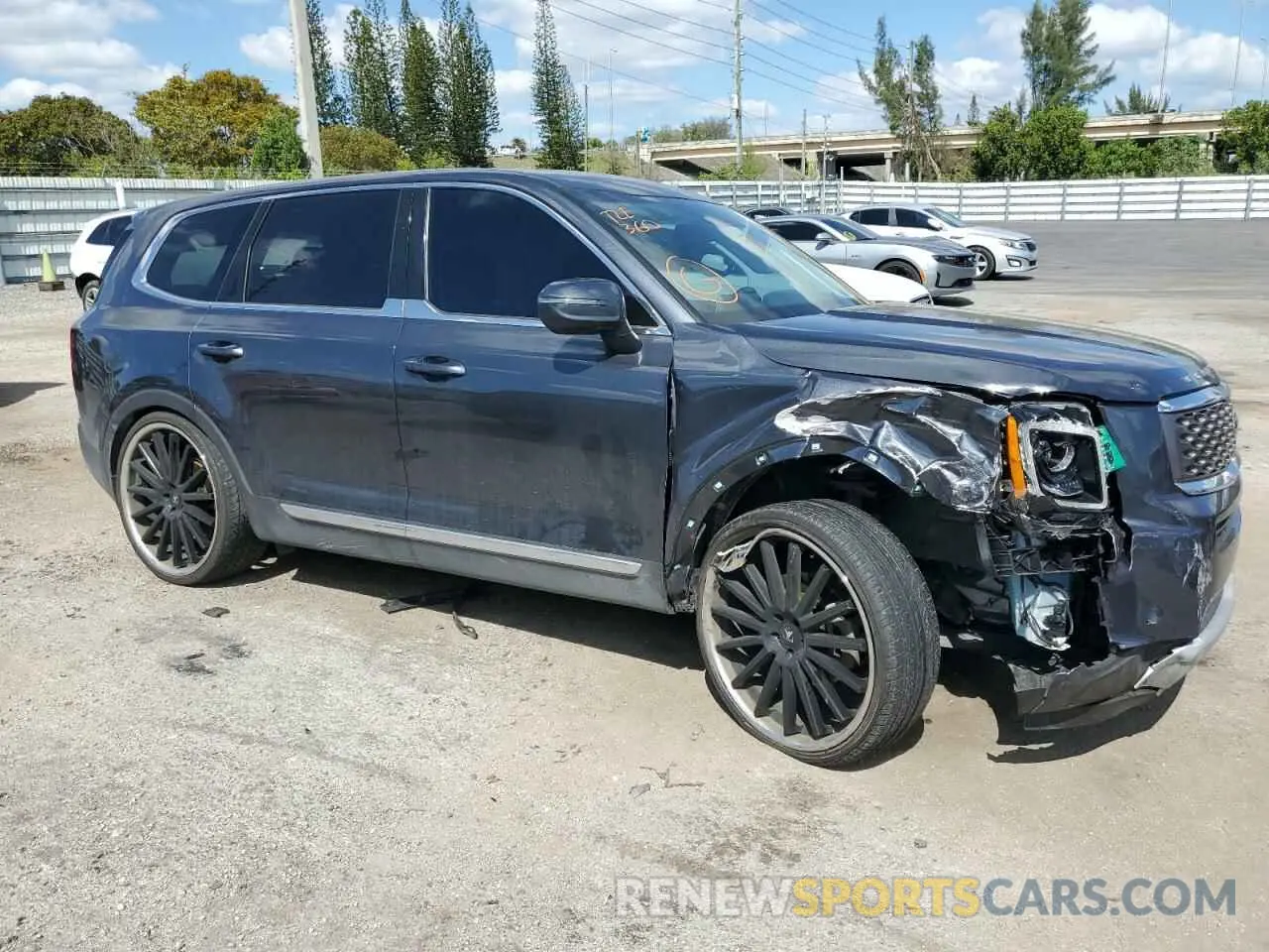 4 fotografías del automóvil dañado 5XYP24HC8LG033986 KIA TELLURIDE 2020
