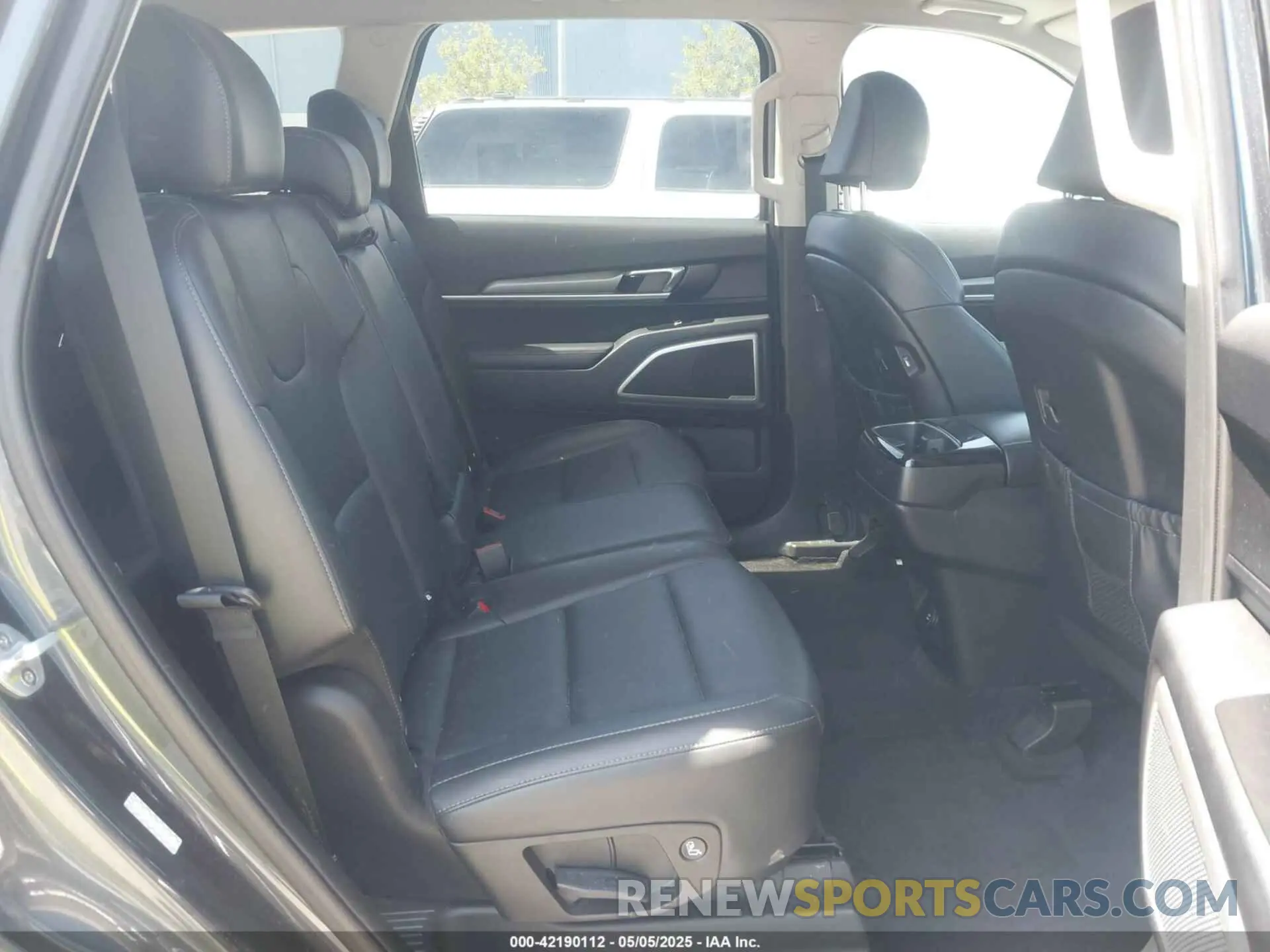 8 fotografías del automóvil dañado 5XYP64HC6LG006919 KIA TELLURIDE 2020