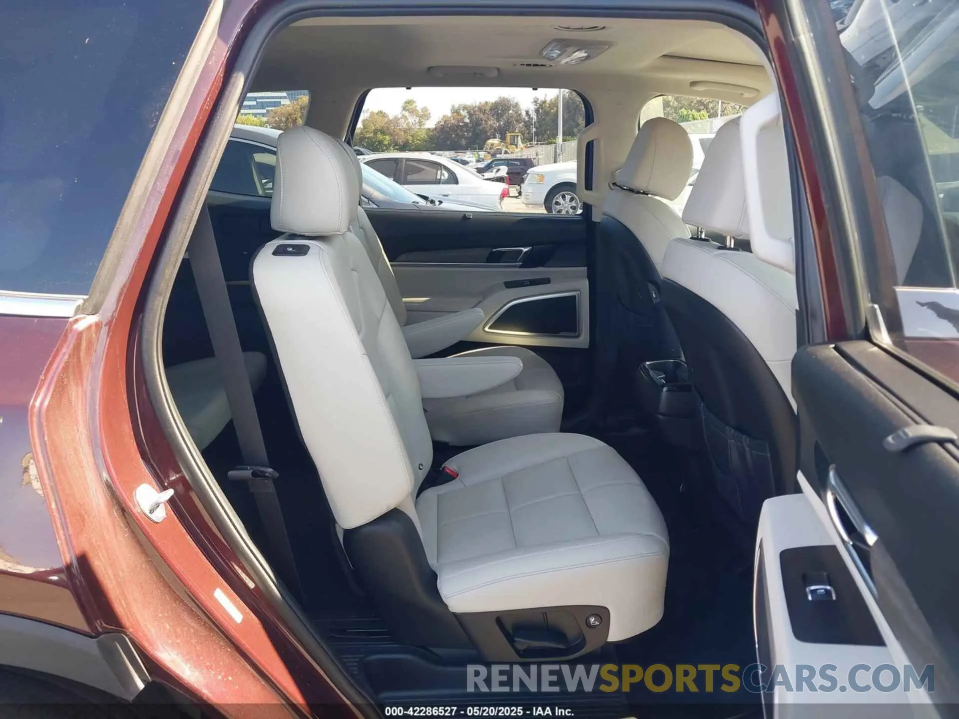 8 fotografías del automóvil dañado 5XYP3DHC5NG230081 KIA TELLURIDE 2022