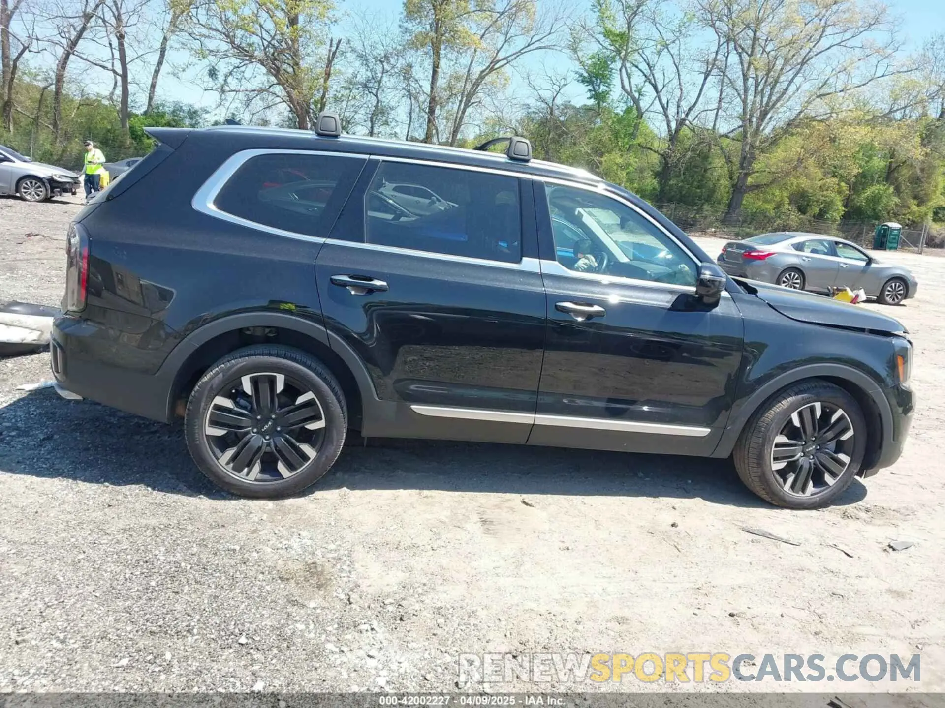 13 fotografías del automóvil dañado 5XYP54GC9PG405379 KIA TELLURIDE 2023