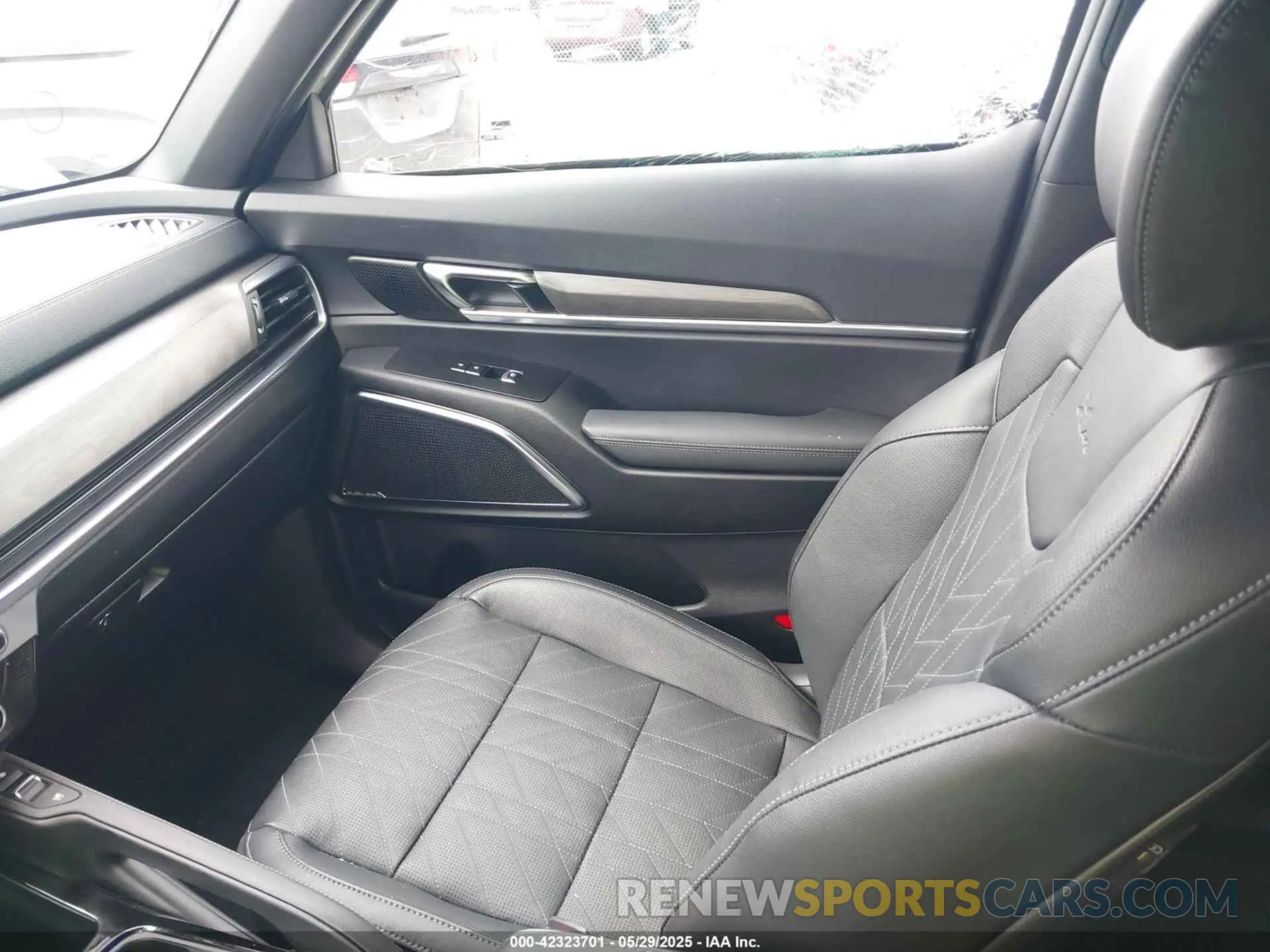 5 fotografías del automóvil dañado 5XYP5DGC3PG381080 KIA TELLURIDE 2023
