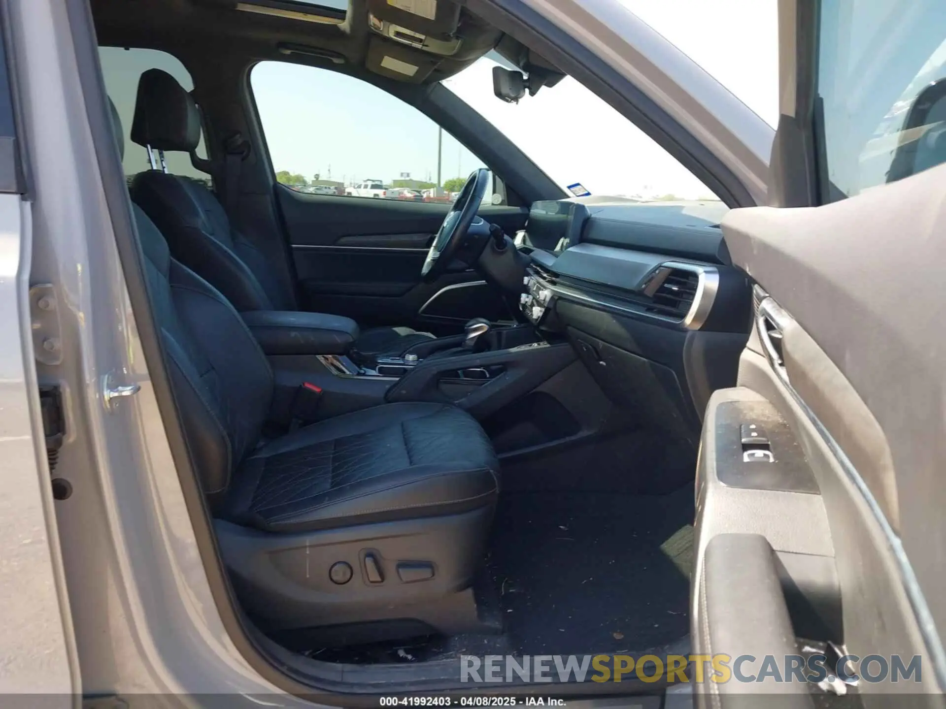 5 fotografías del automóvil dañado 5XYP5DGC5PG385874 KIA TELLURIDE 2023