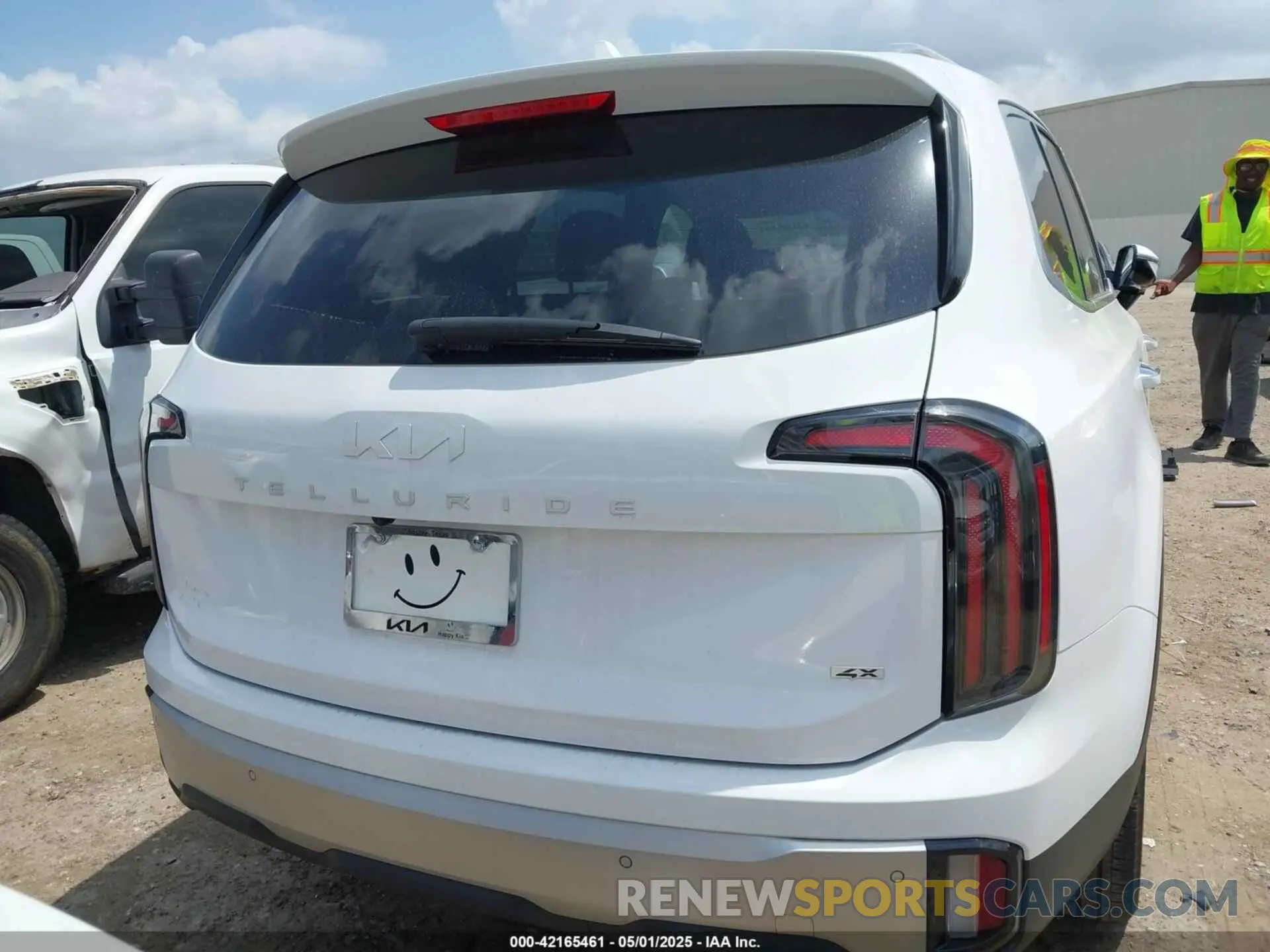 16 fotografías del automóvil dañado 5XYP5DGC7PG398027 KIA TELLURIDE 2023