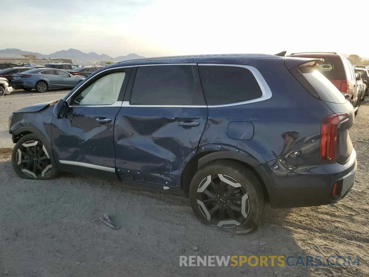 2 fotografías del automóvil dañado 5XYP64GC0PG383642 KIA TELLURIDE 2023