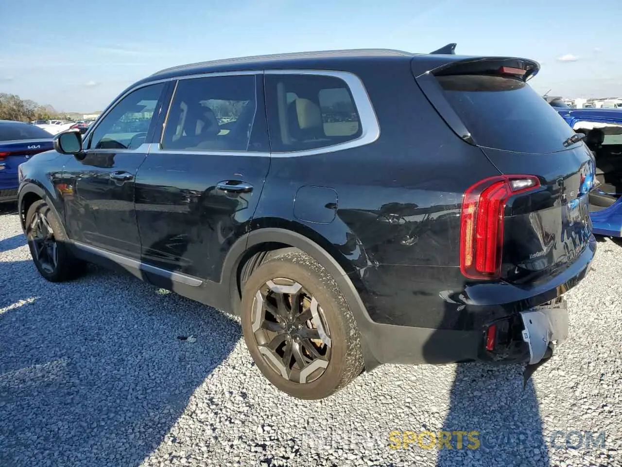 2 fotografías del automóvil dañado 5XYP64GC7PG387980 KIA TELLURIDE 2023