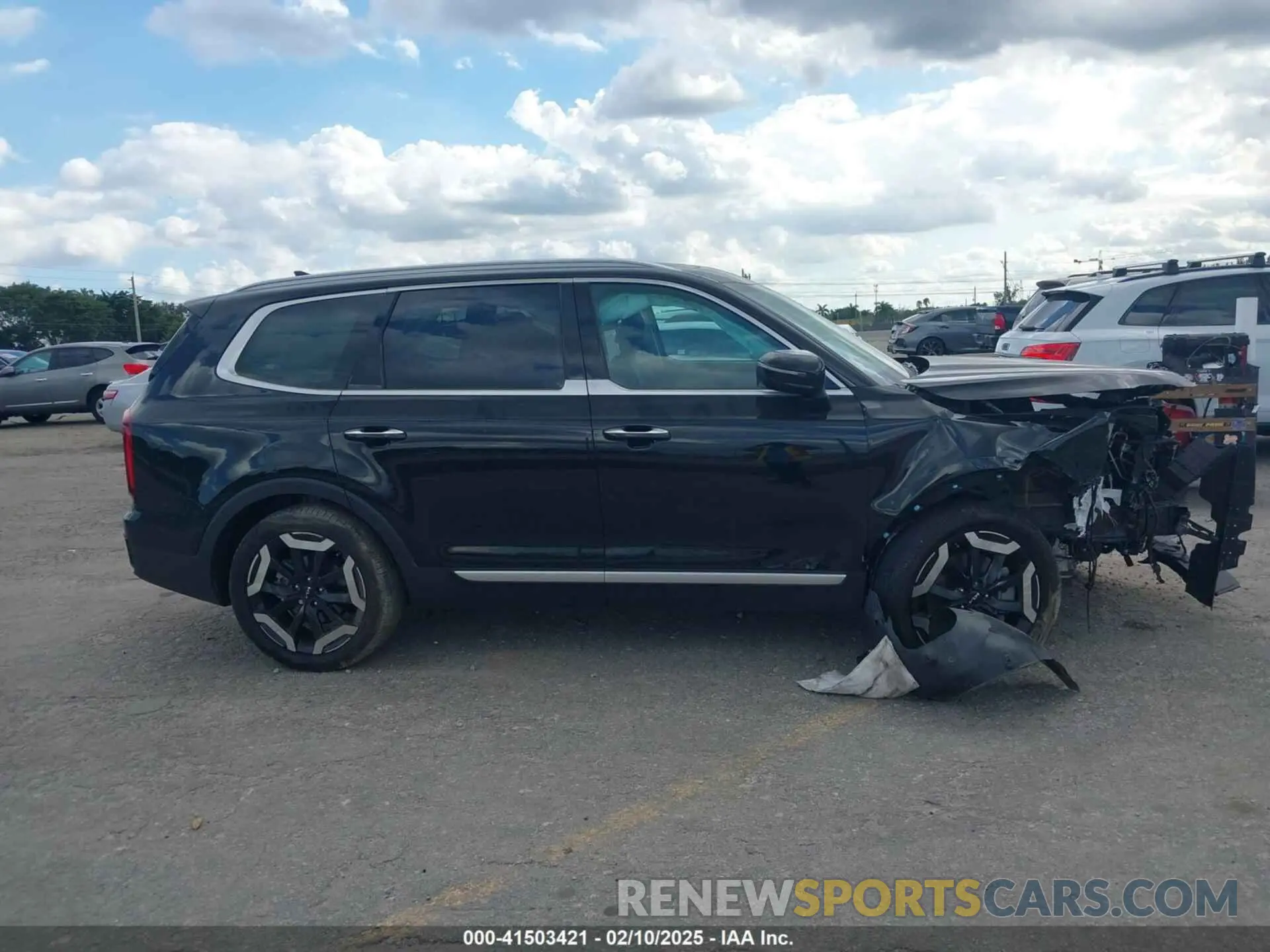 14 fotografías del automóvil dañado 5XYP6DGC2PG356572 KIA TELLURIDE 2023
