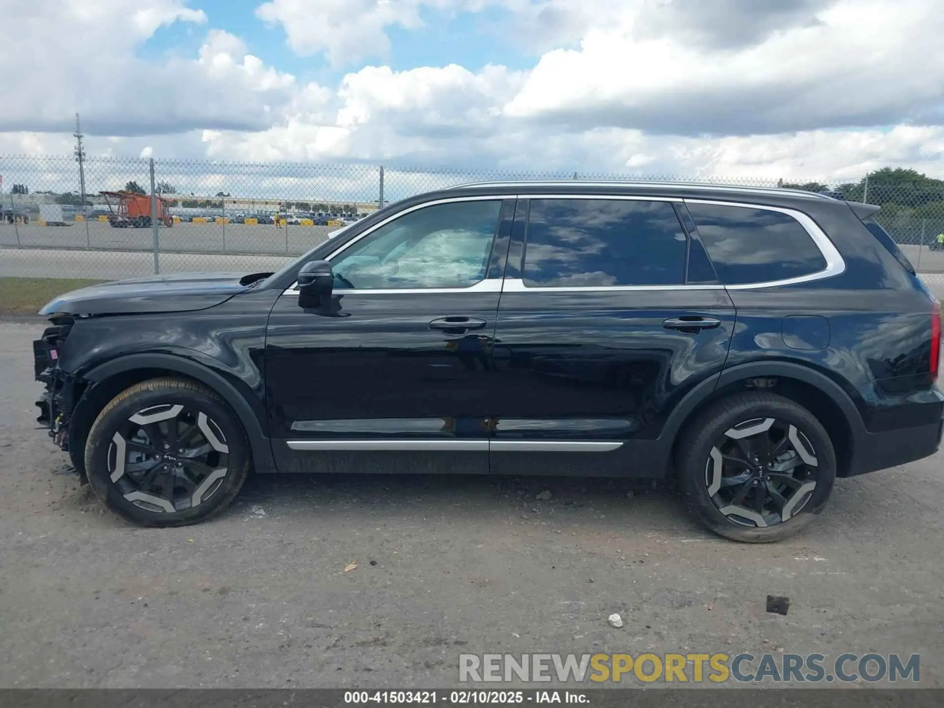 15 fotografías del automóvil dañado 5XYP6DGC2PG356572 KIA TELLURIDE 2023
