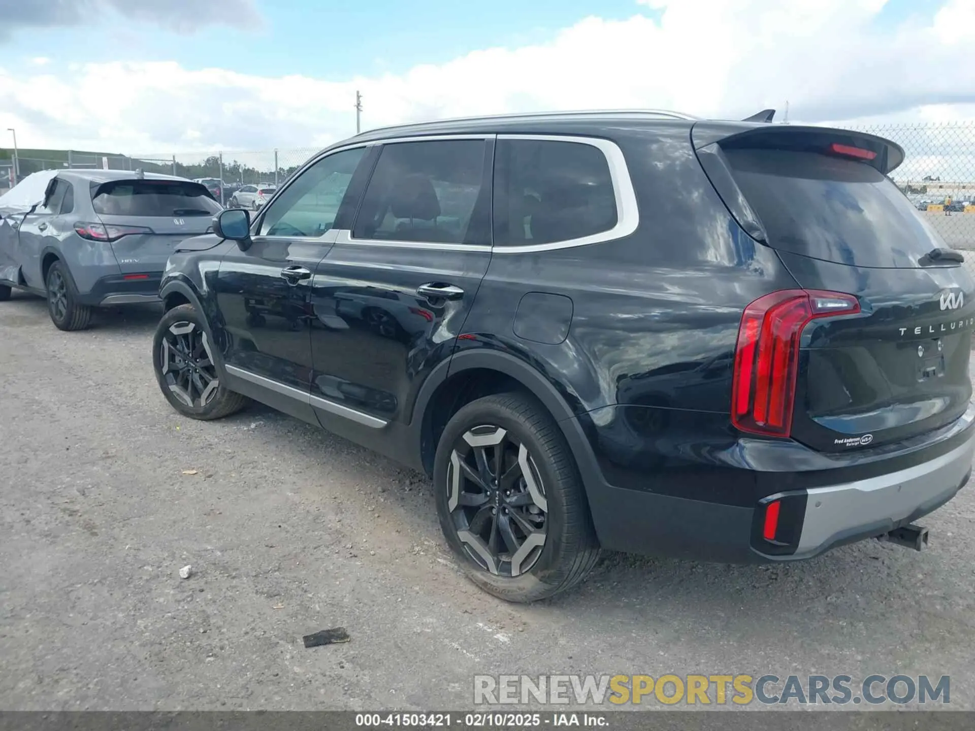 3 fotografías del automóvil dañado 5XYP6DGC2PG356572 KIA TELLURIDE 2023