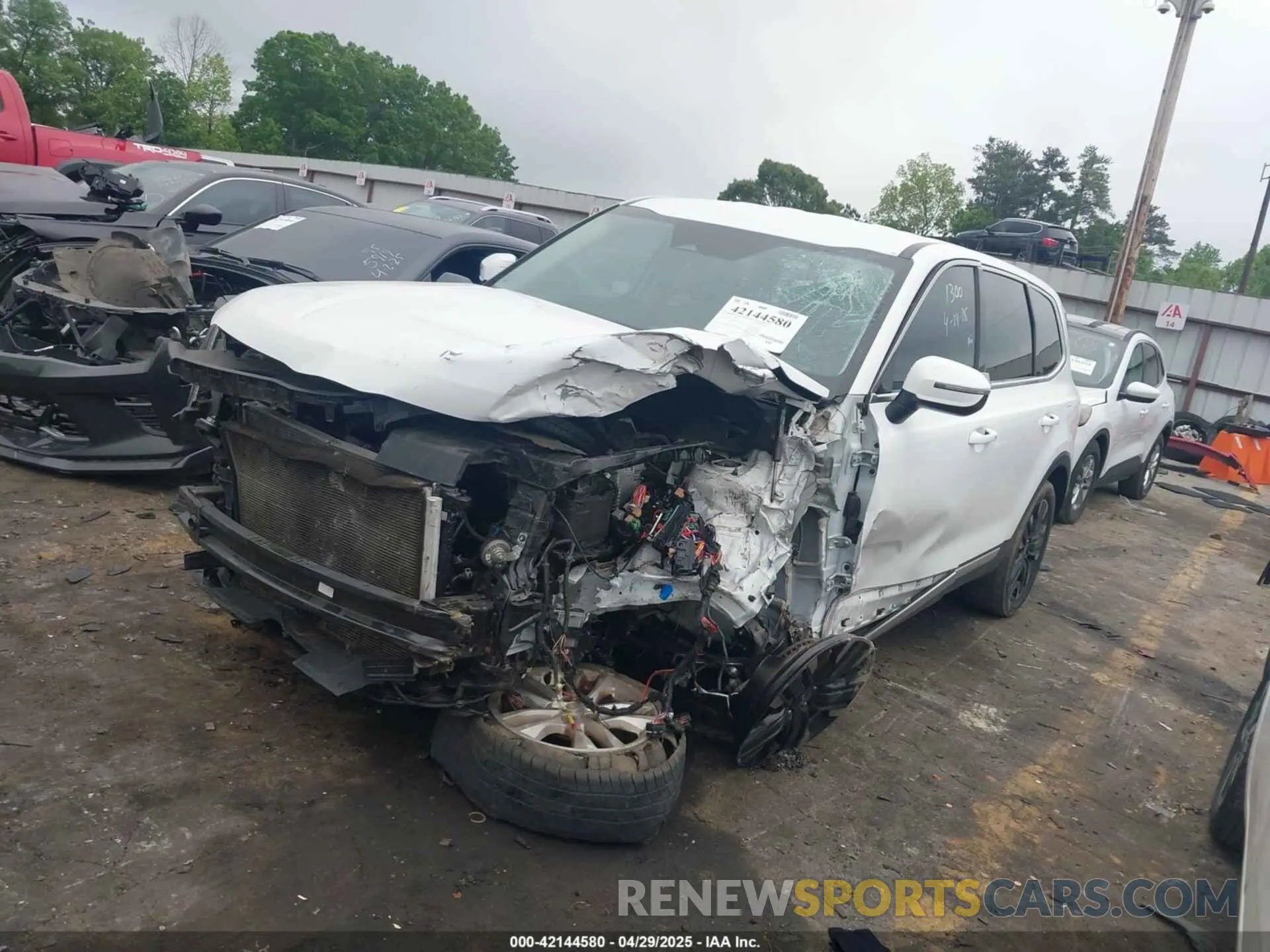 2 fotografías del automóvil dañado 5XYP24GC1RG411138 KIA TELLURIDE 2024