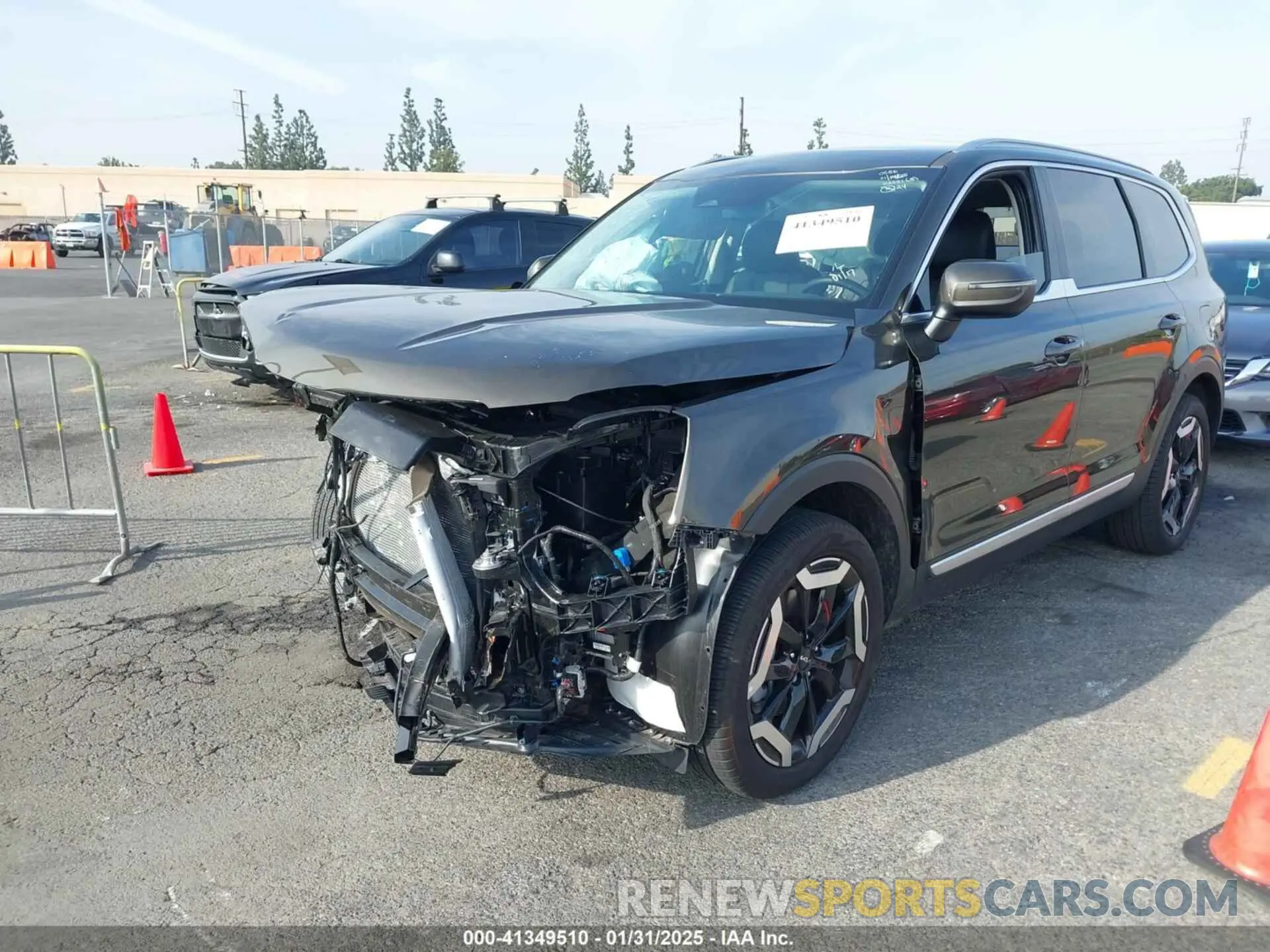 2 fotografías del automóvil dañado 5XYP34GC3RG521217 KIA TELLURIDE 2024