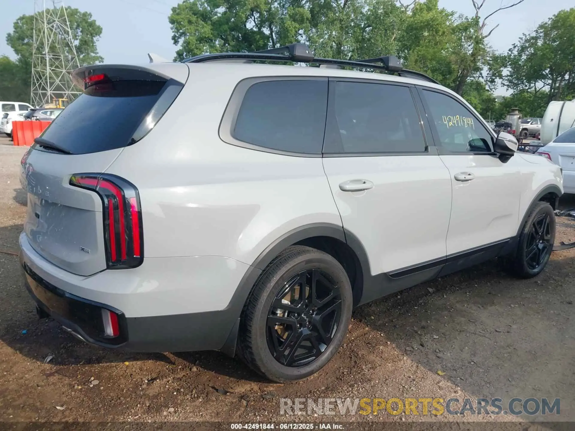 4 fotografías del automóvil dañado 5XYP3DGC1RG427725 KIA TELLURIDE 2024