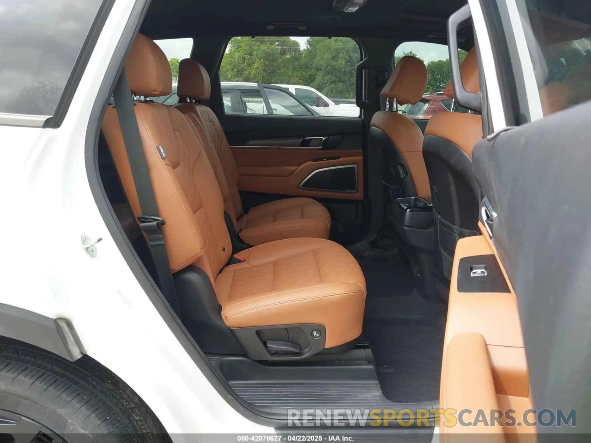 8 fotografías del automóvil dañado 5XYP3DGC4RG483058 KIA TELLURIDE 2024