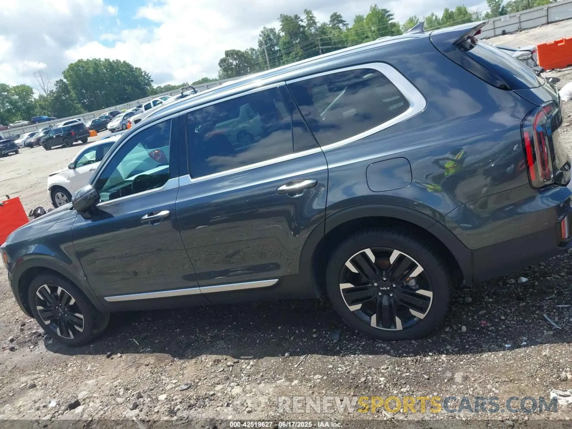 14 fotografías del automóvil dañado 5XYP54GC7RG440909 KIA TELLURIDE 2024