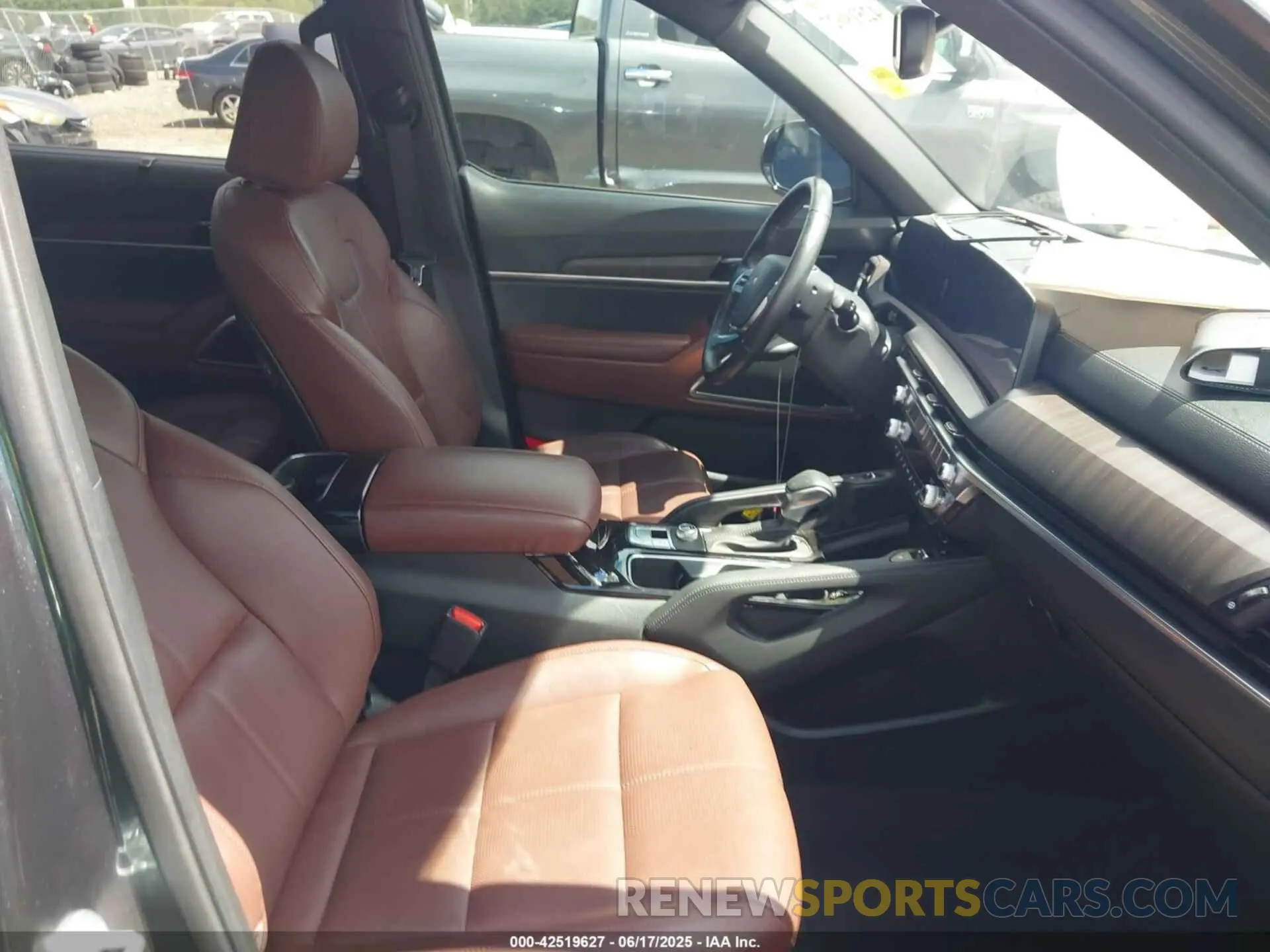 5 fotografías del automóvil dañado 5XYP54GC7RG440909 KIA TELLURIDE 2024