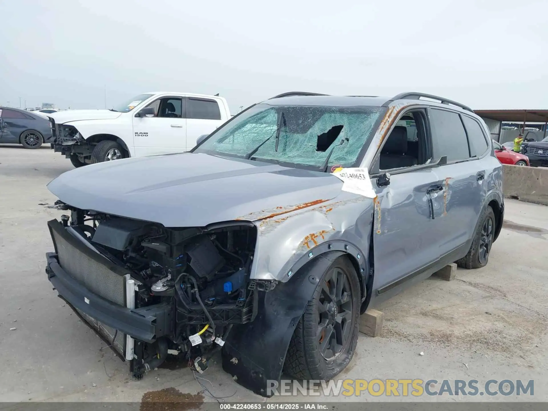 2 fotografías del automóvil dañado 5XYP5DGC0RG469829 KIA TELLURIDE 2024