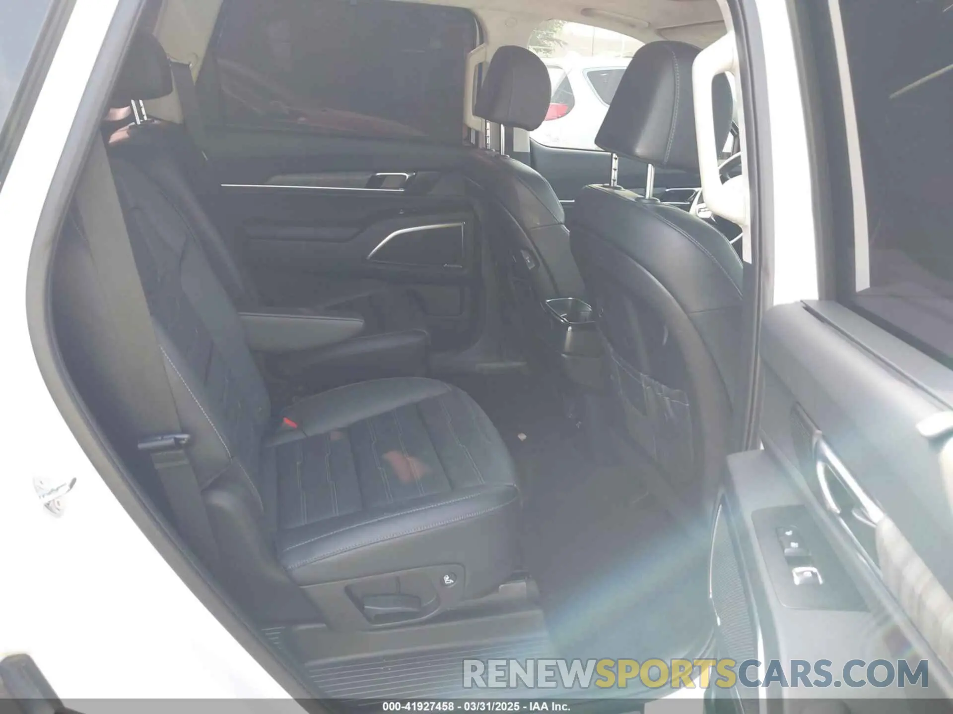 8 fotografías del automóvil dañado 5XYP5DGC0RG511416 KIA TELLURIDE 2024