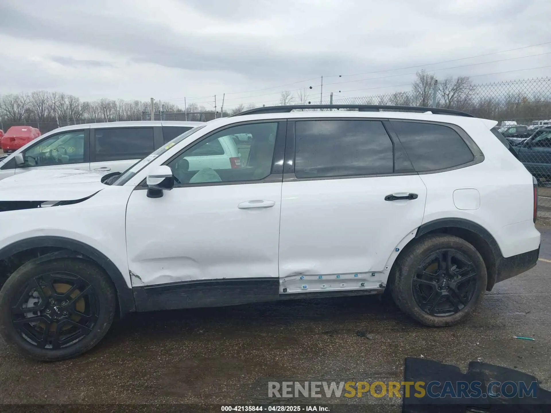 14 fotografías del automóvil dañado 5XYP5DGC6RG538930 KIA TELLURIDE 2024