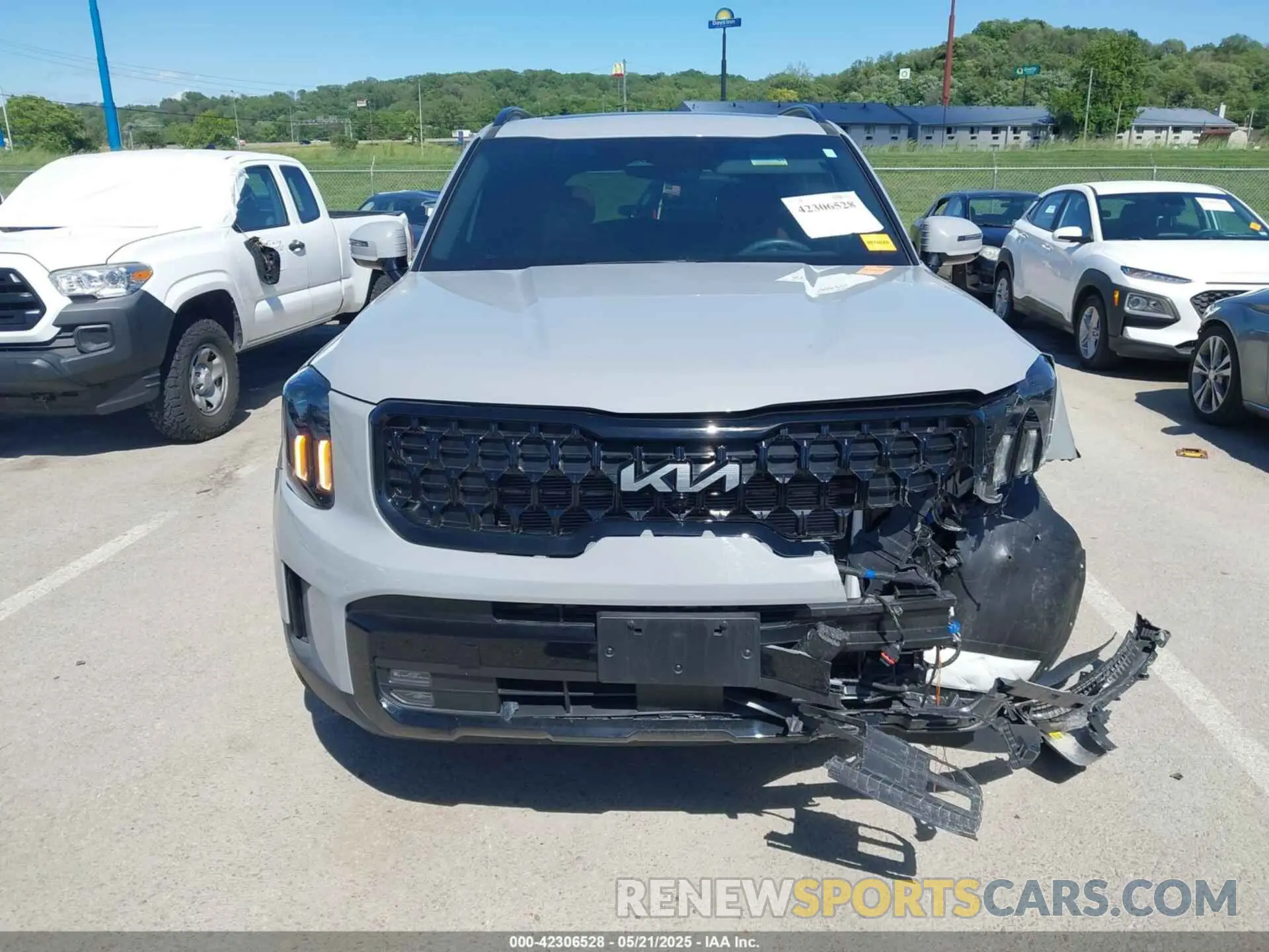 12 fotografías del automóvil dañado 5XYP5DGC8RG504794 KIA TELLURIDE 2024