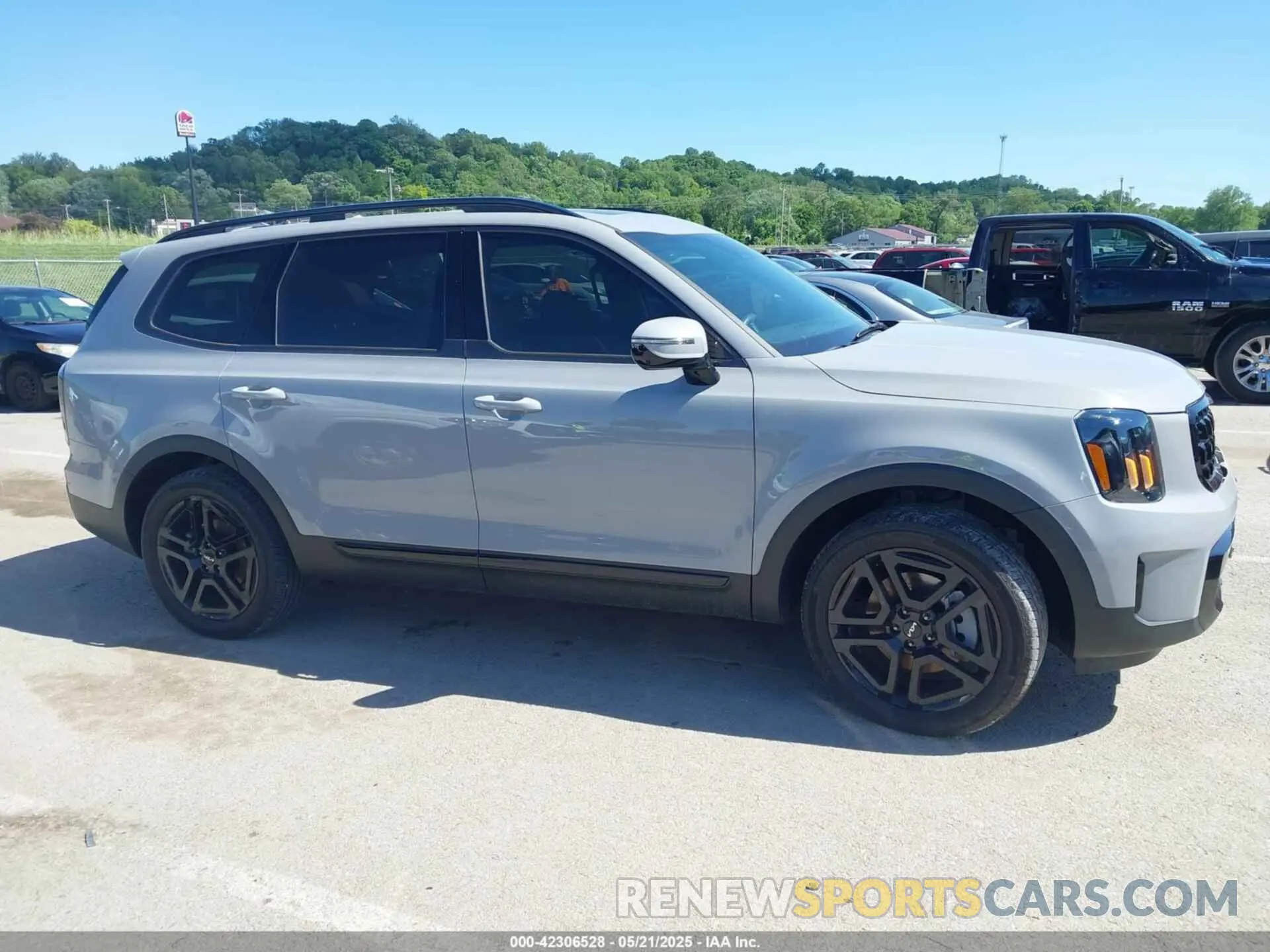 13 fotografías del automóvil dañado 5XYP5DGC8RG504794 KIA TELLURIDE 2024