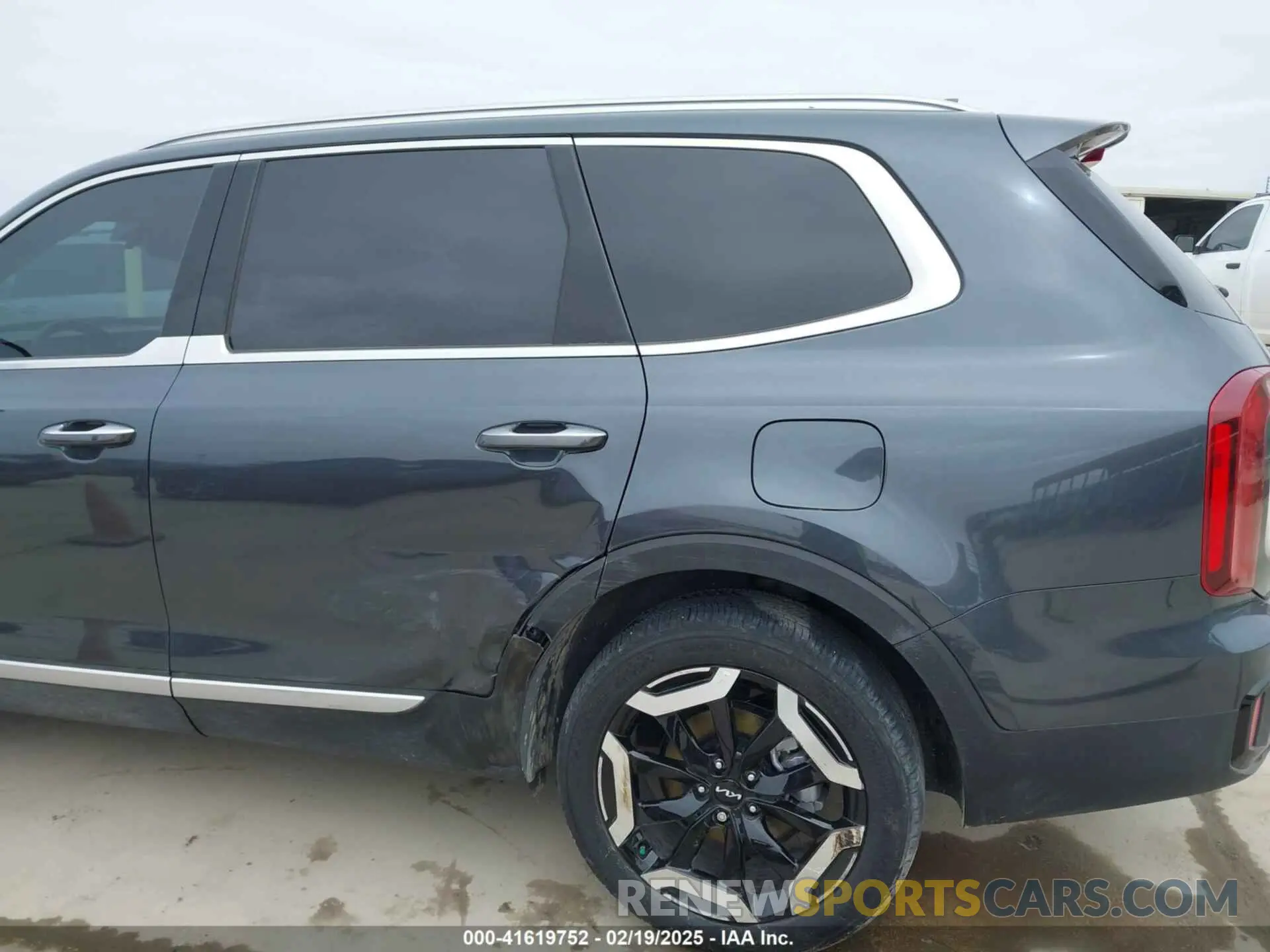 18 fotografías del automóvil dañado 5XYP64GC1RG526939 KIA TELLURIDE 2024
