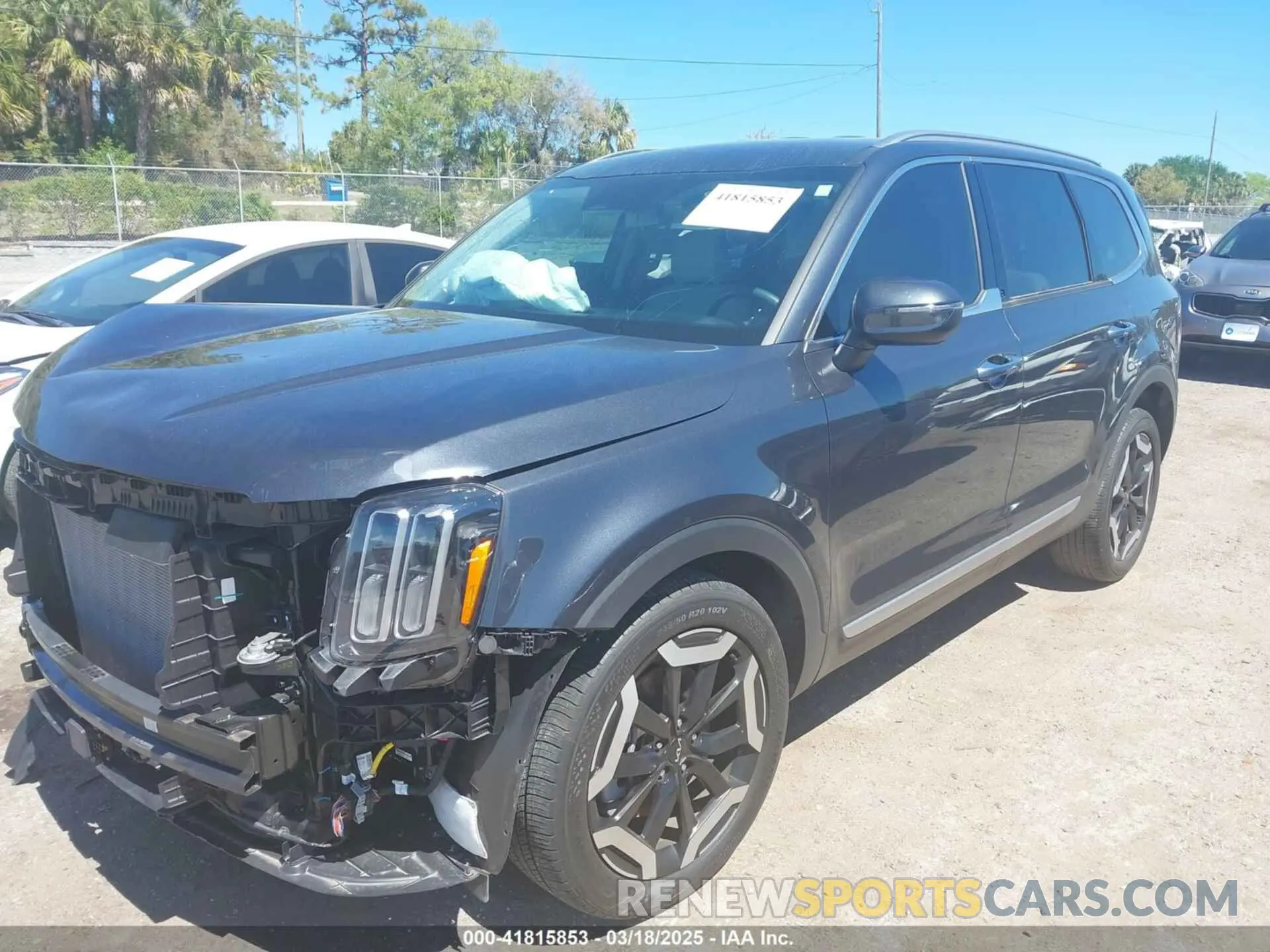 2 fotografías del automóvil dañado 5XYP64GC4RG413972 KIA TELLURIDE 2024