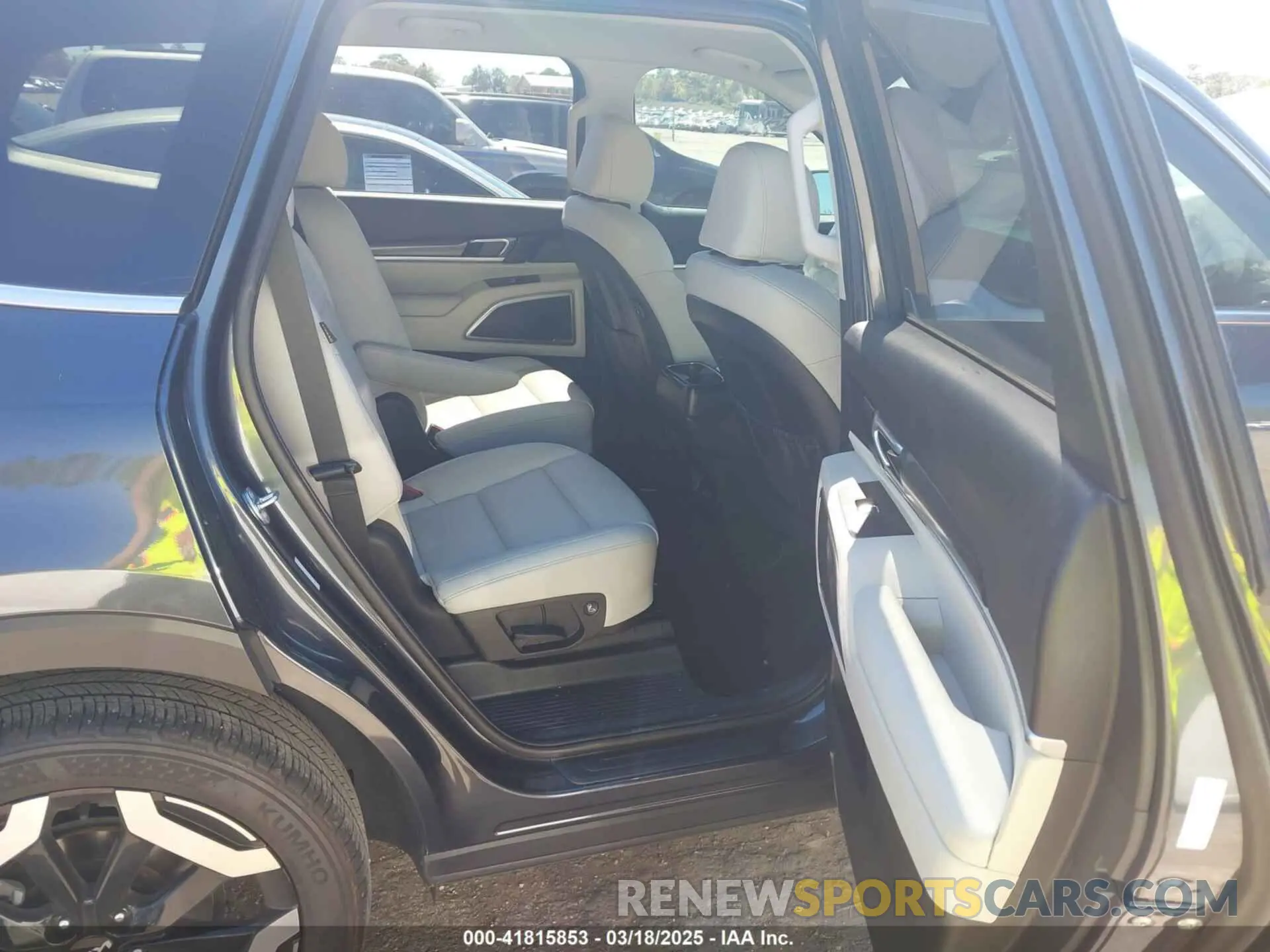 8 fotografías del automóvil dañado 5XYP64GC4RG413972 KIA TELLURIDE 2024
