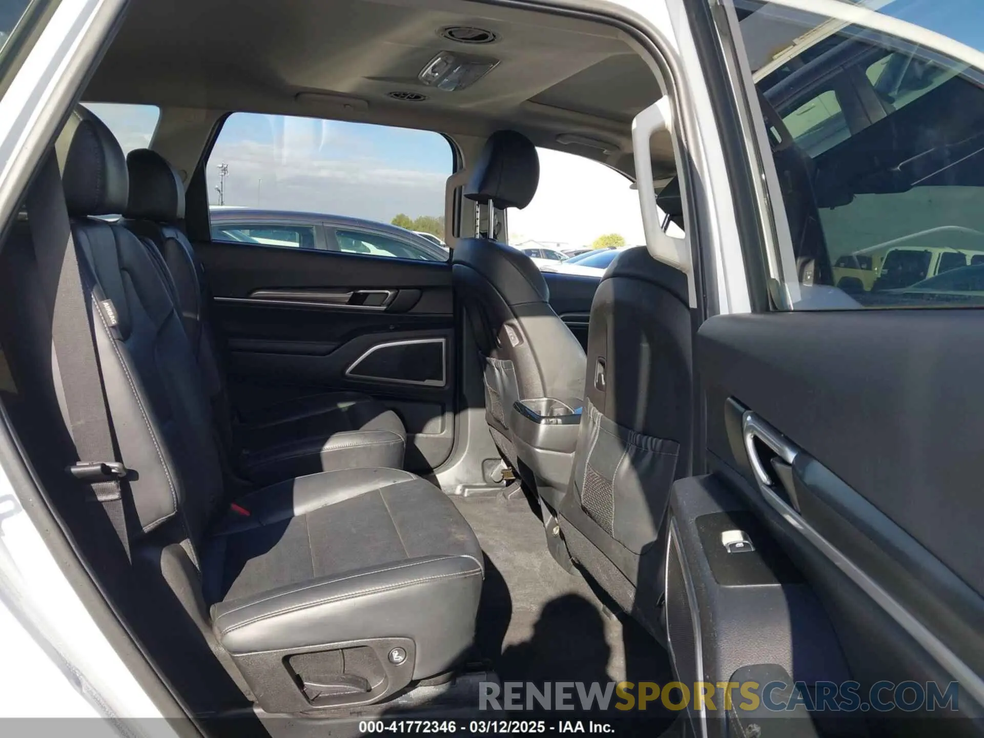 8 fotografías del automóvil dañado 5XYP64GC5RG414368 KIA TELLURIDE 2024