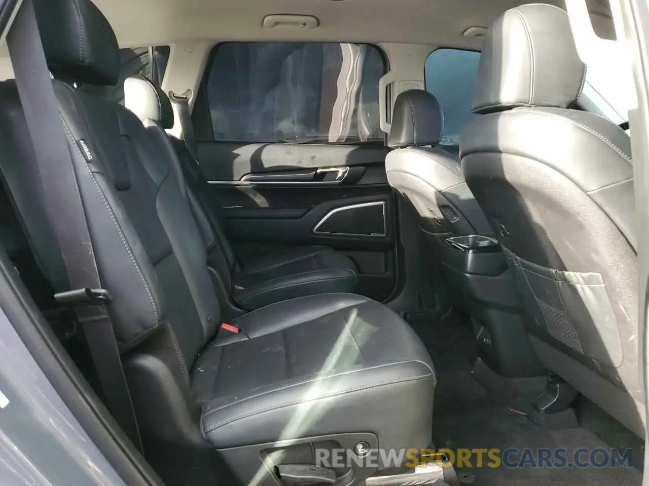 11 fotografías del automóvil dañado 5XYP64GC5RG436726 KIA TELLURIDE 2024