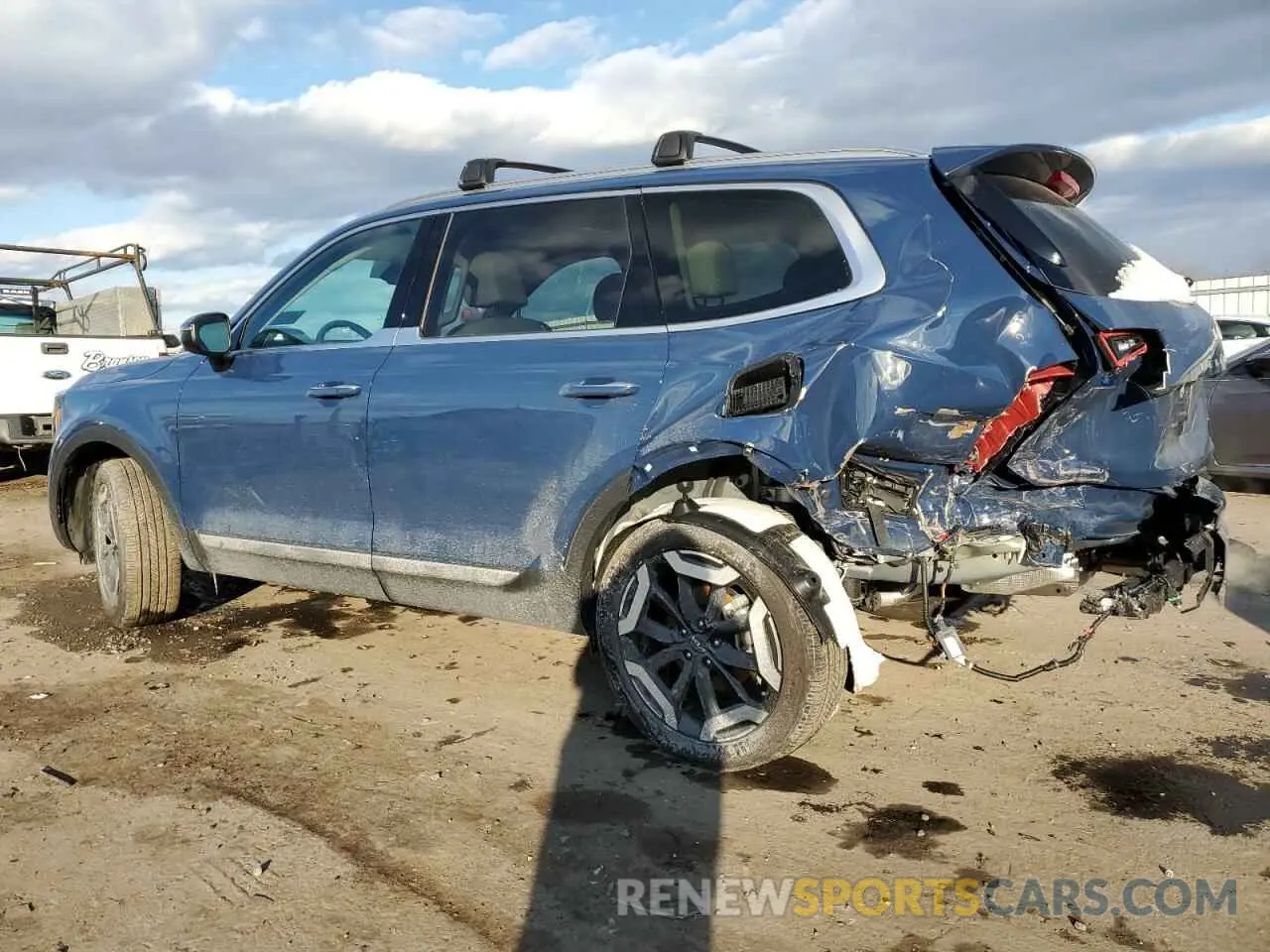 2 fotografías del automóvil dañado 5XYP64GC5RG528533 KIA TELLURIDE 2024