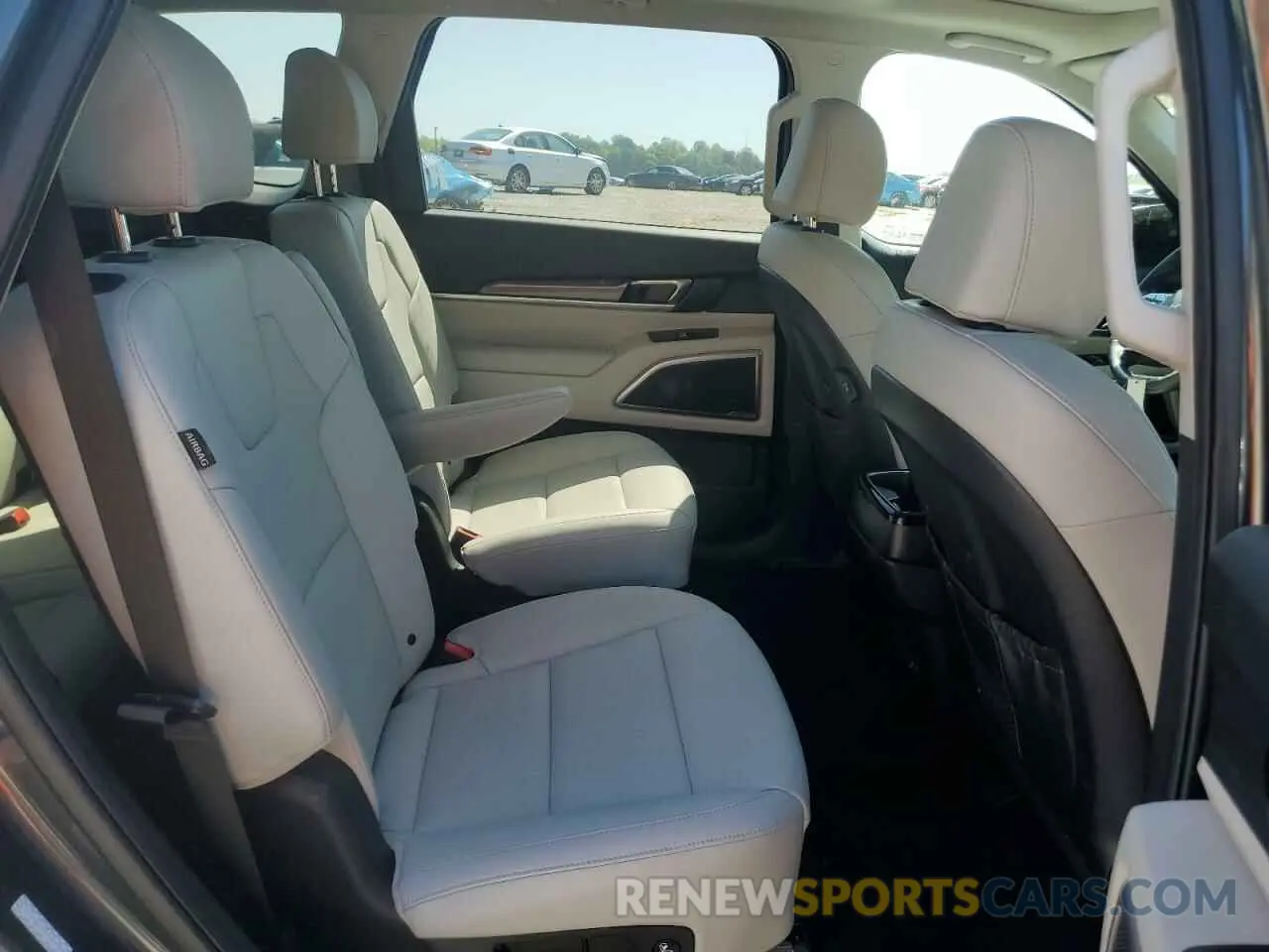 11 fotografías del automóvil dañado 5XYP6DGC5RG437424 KIA TELLURIDE 2024
