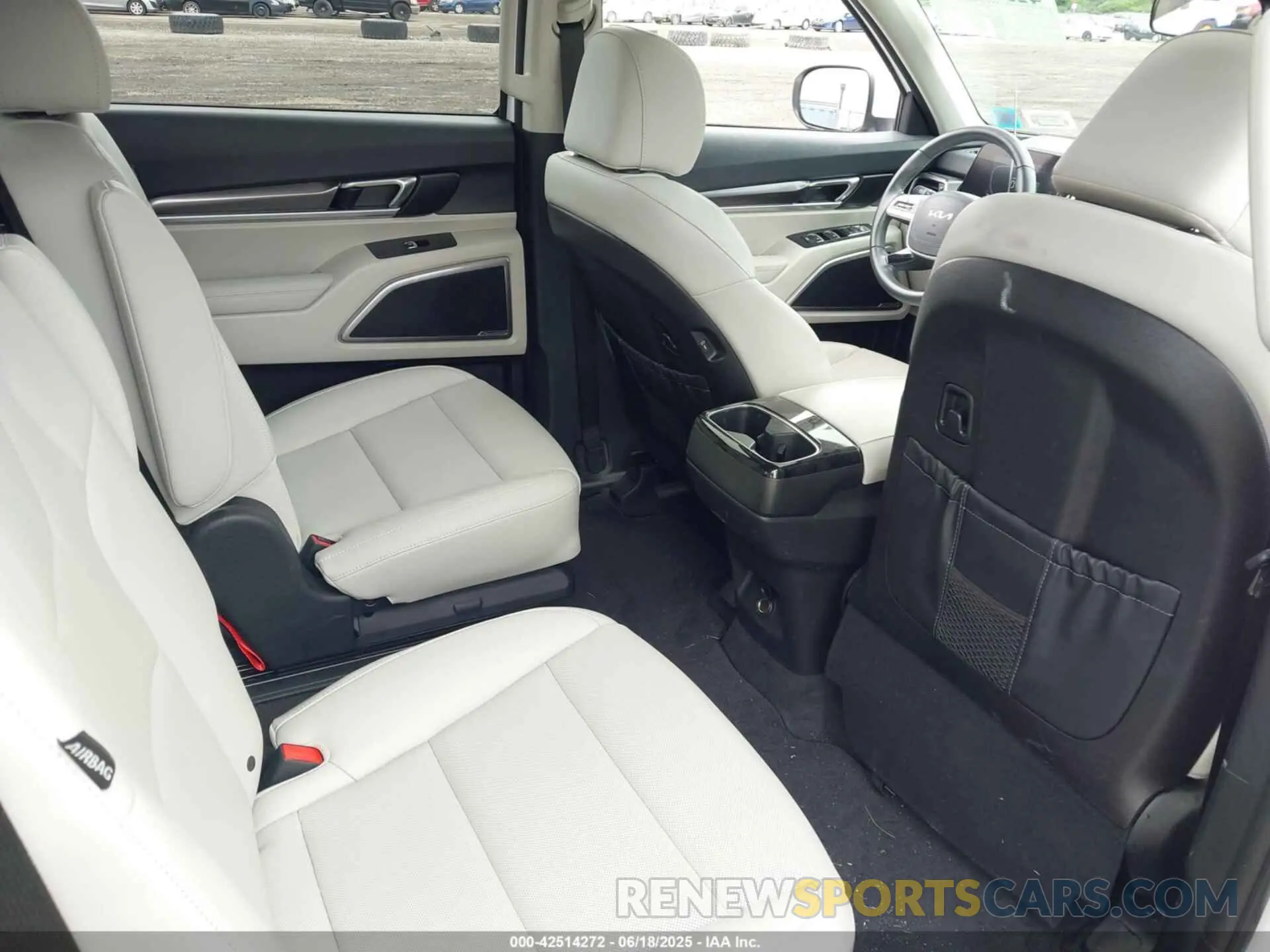 8 fotografías del automóvil dañado 5XYP6DGC8RG535265 KIA TELLURIDE 2024