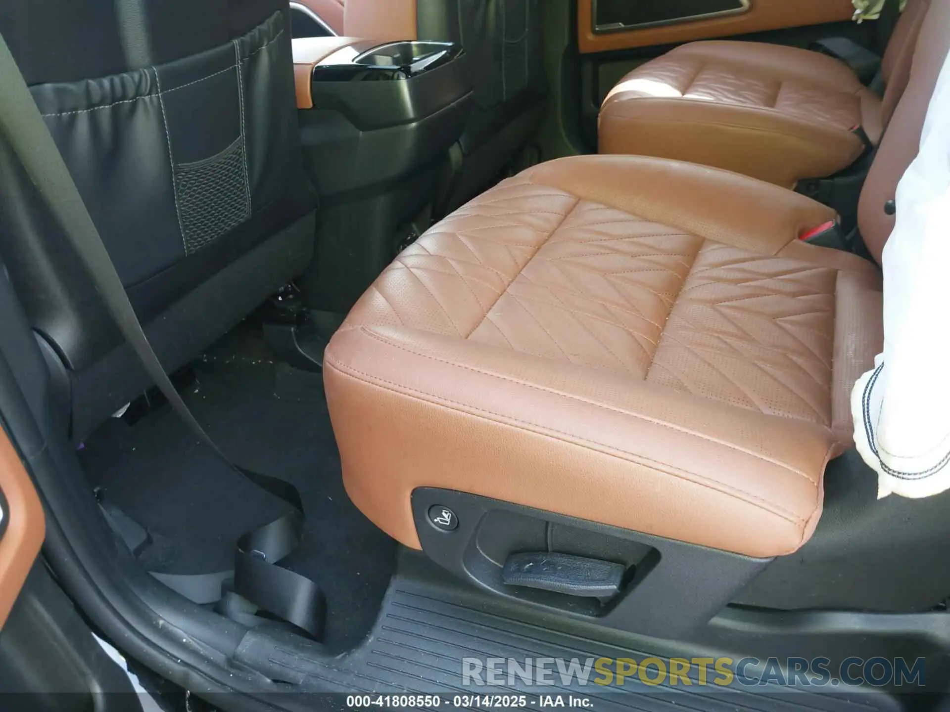 8 fotografías del automóvil dañado 5XYP3DGC2SG569331 KIA TELLURIDE 2025