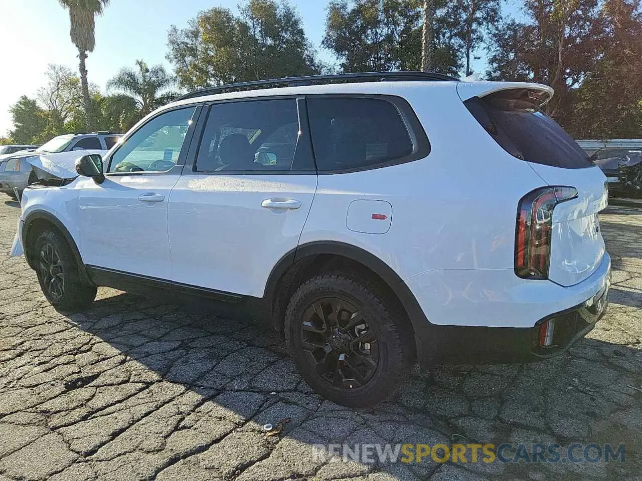 2 fotografías del automóvil dañado 5XYP5DGC6SG586997 KIA TELLURIDE 2025