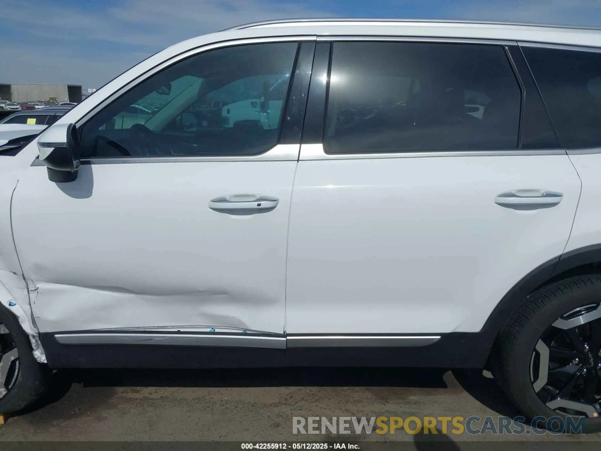 14 fotografías del automóvil dañado 5XYP64GC2SG571197 KIA TELLURIDE 2025