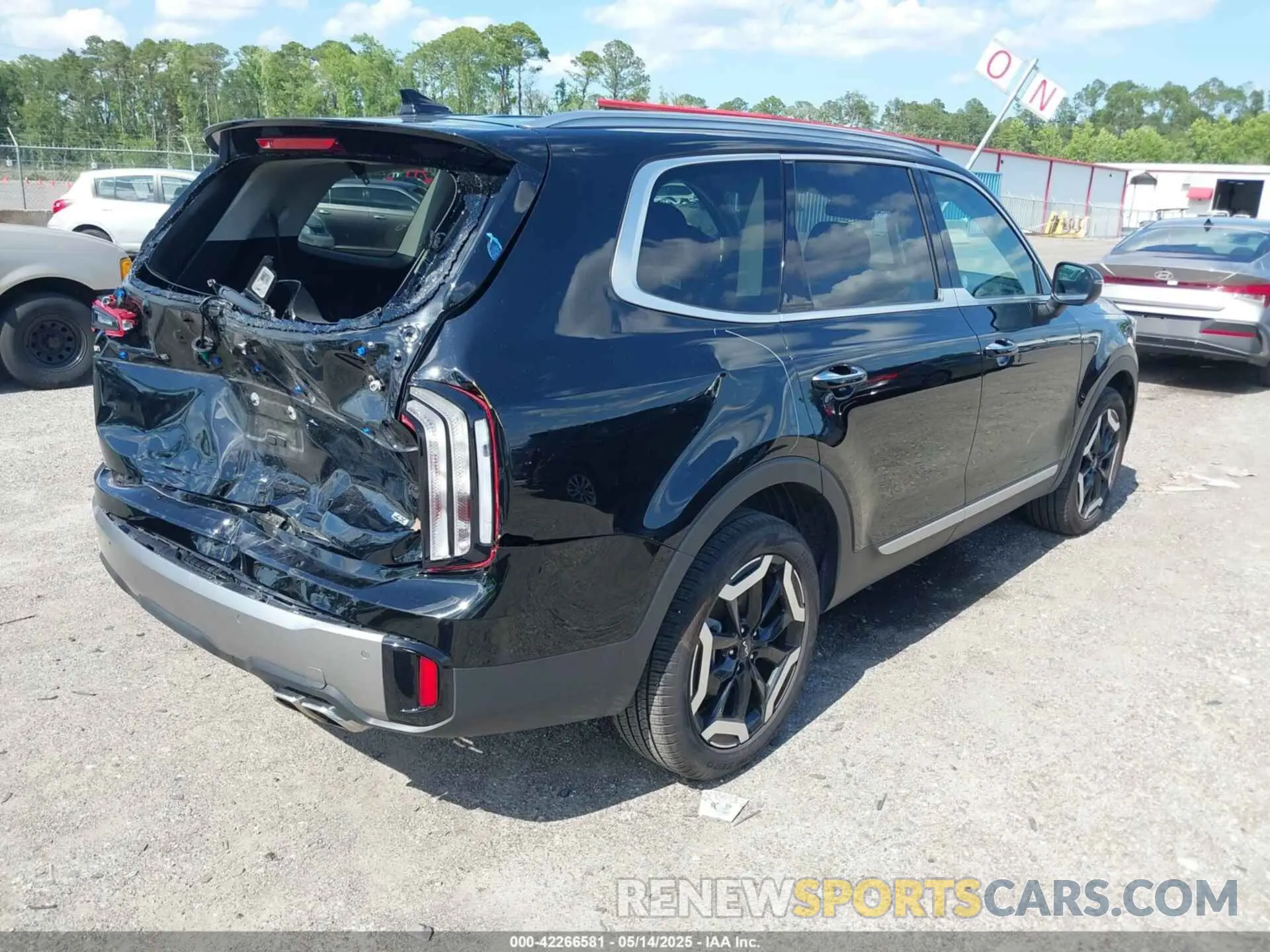 4 fotografías del automóvil dañado 5XYP6DGC0SG589844 KIA TELLURIDE 2025