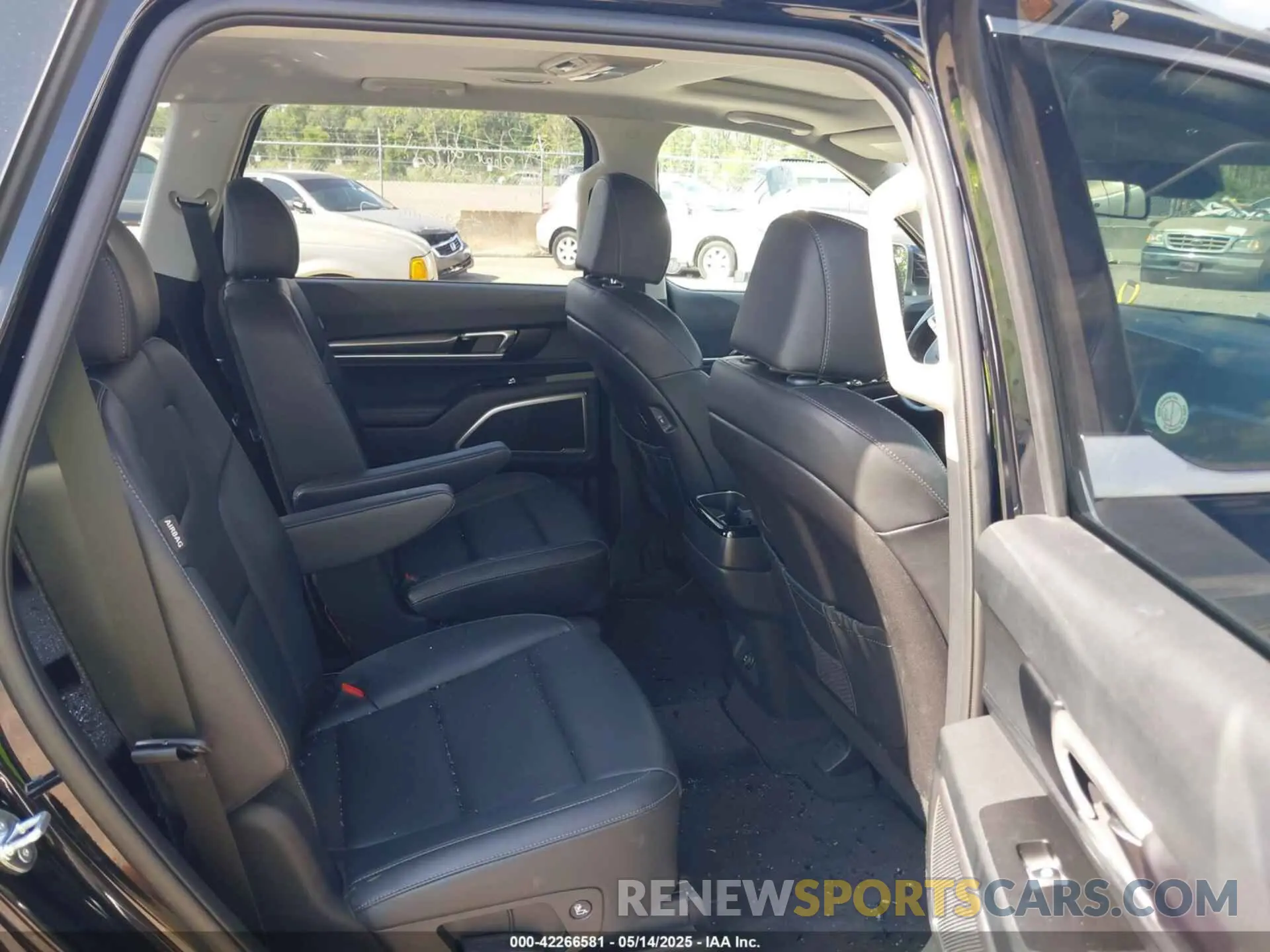 8 fotografías del automóvil dañado 5XYP6DGC0SG589844 KIA TELLURIDE 2025