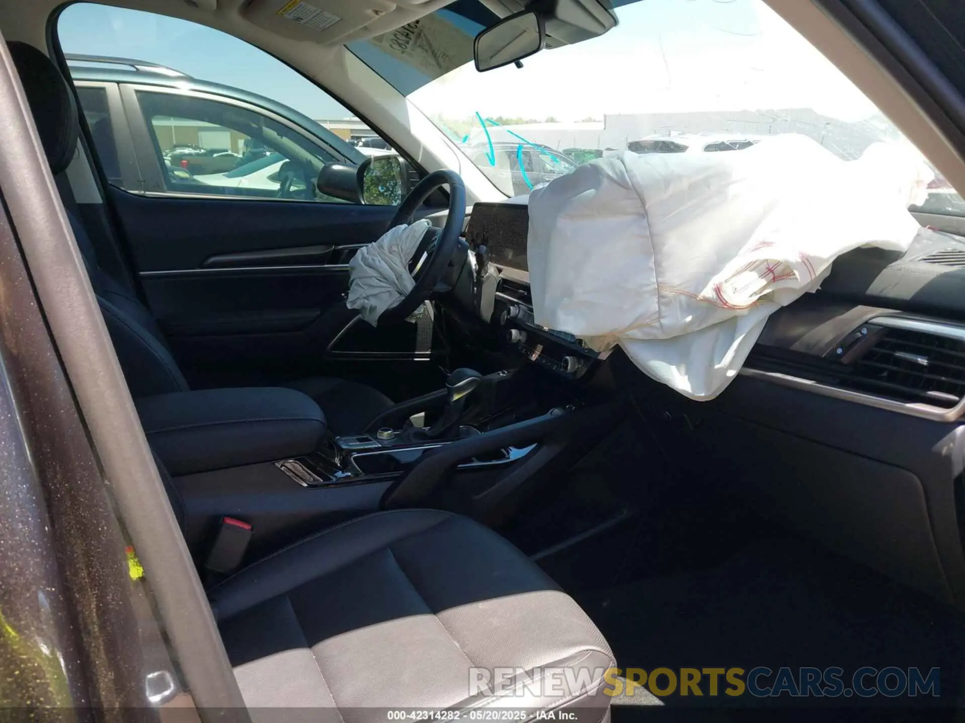 5 fotografías del automóvil dañado 5XYP6DGC0SG614158 KIA TELLURIDE 2025